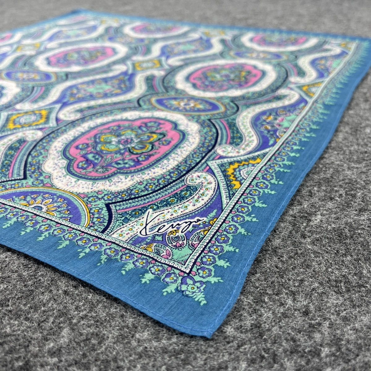 Kenzo Kenzo Handkerchief / Bandana / Neckerchief / Headscarf B310 Size ONE SIZE - 6 Thumbnail