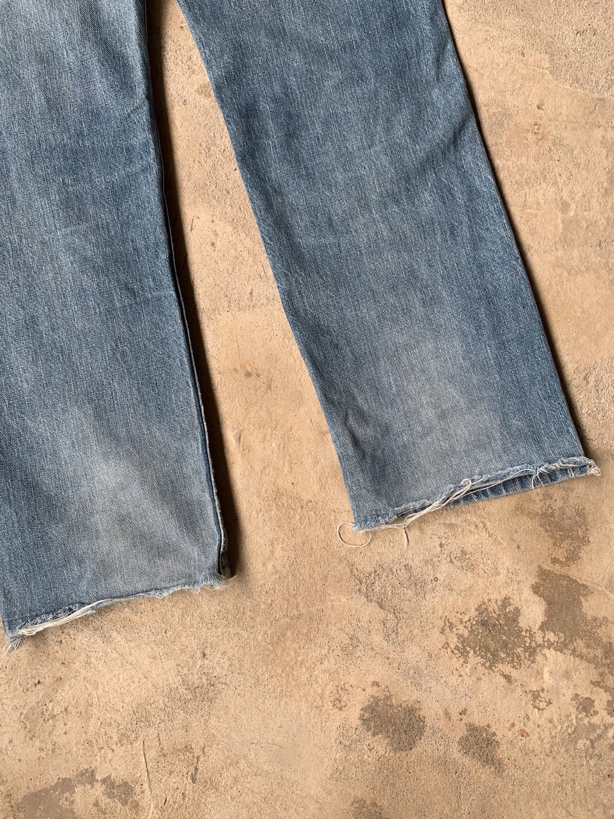 Levi's Vintage Levis Big E Selvedge Distressed Denim Size US 31 - 16 Thumbnail