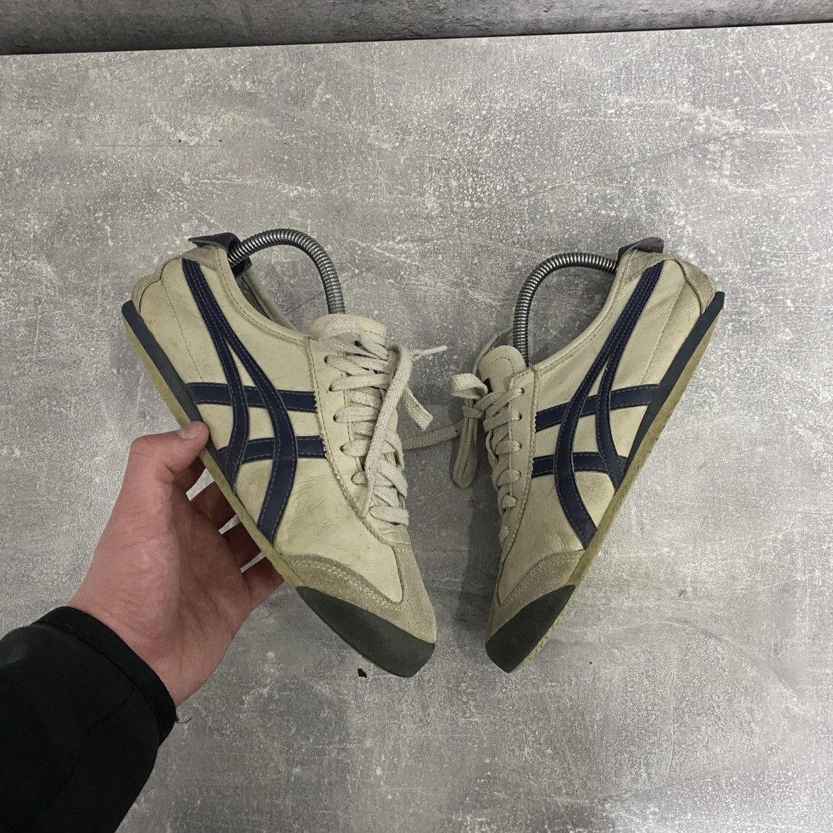 Asics Vintage Shoes Asics Onitsuka Tiger Mexico 66 Kill Bill Size US 5 / EU 37 - 1 Thumbnail