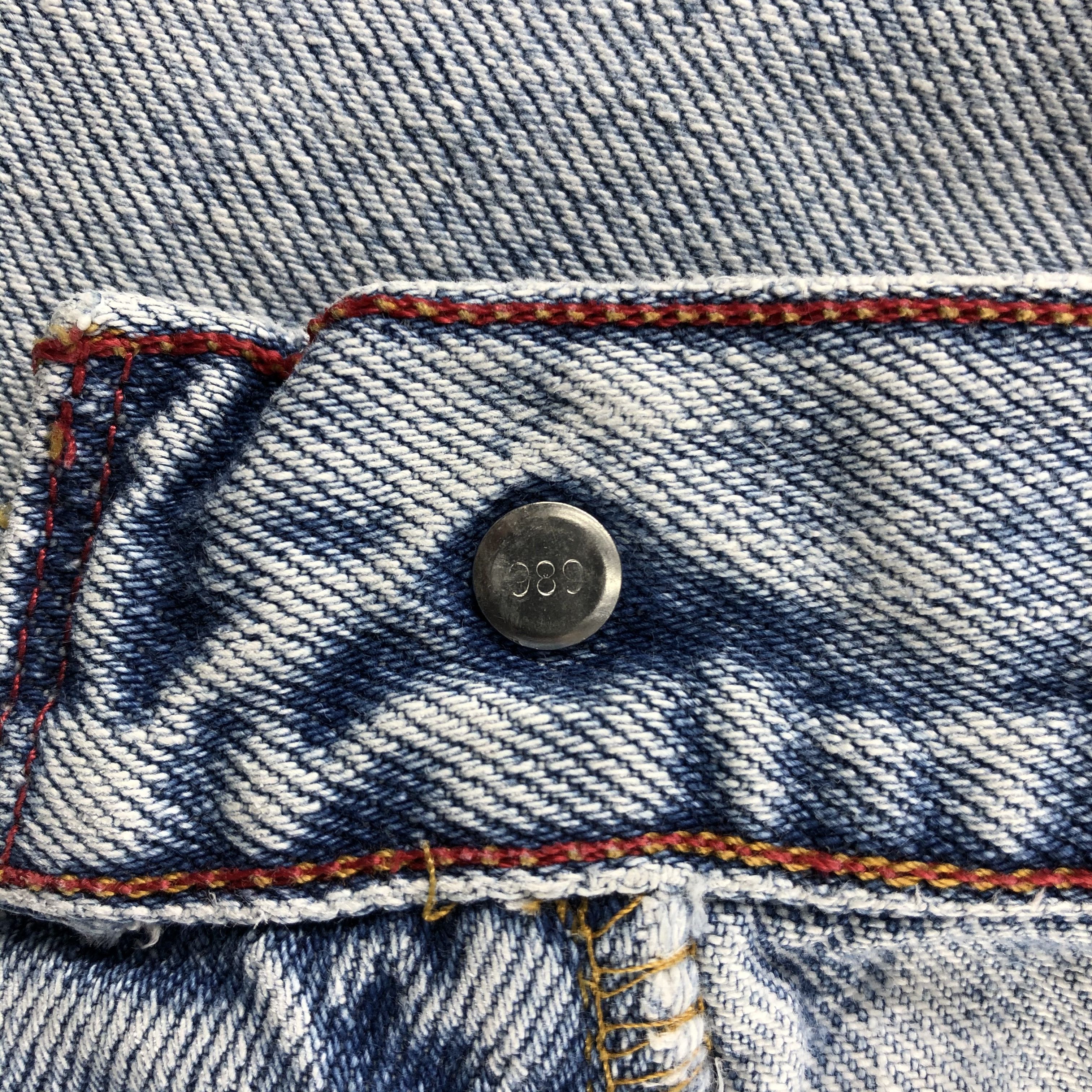 Levi's × Vintage Vintage Light Wash Levis 550 Jeans-JM3151 Size US 30 / EU 46 - 9 Thumbnail