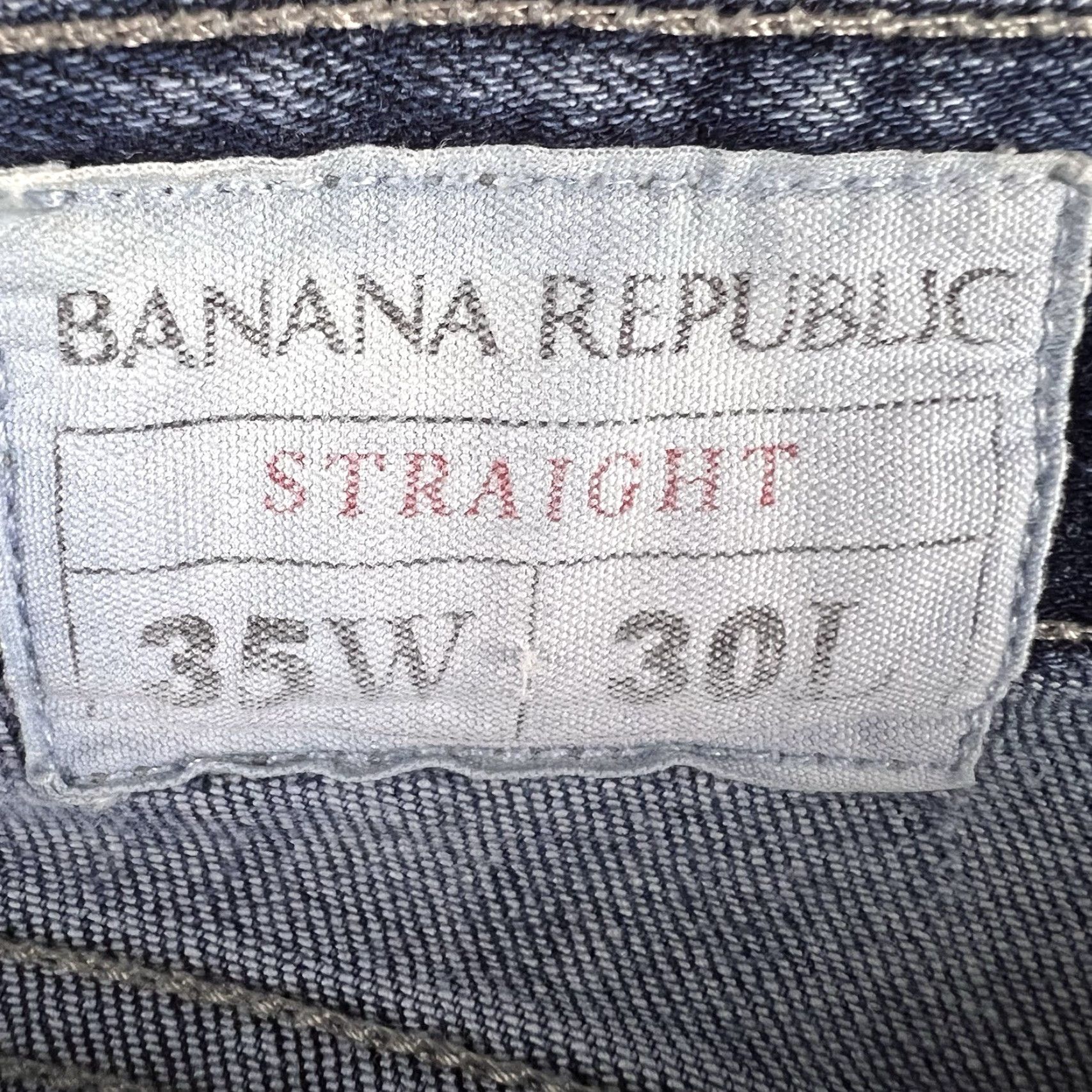 Banana Republic VINTAGE Banana Republic Jeans Mens 35x30 Blue Straight Leg Medium Wash Preppy Jeans Mens Regular 5-Pocket Denim Cotton City Preppy USA Size US 35 - 3 Thumbnail