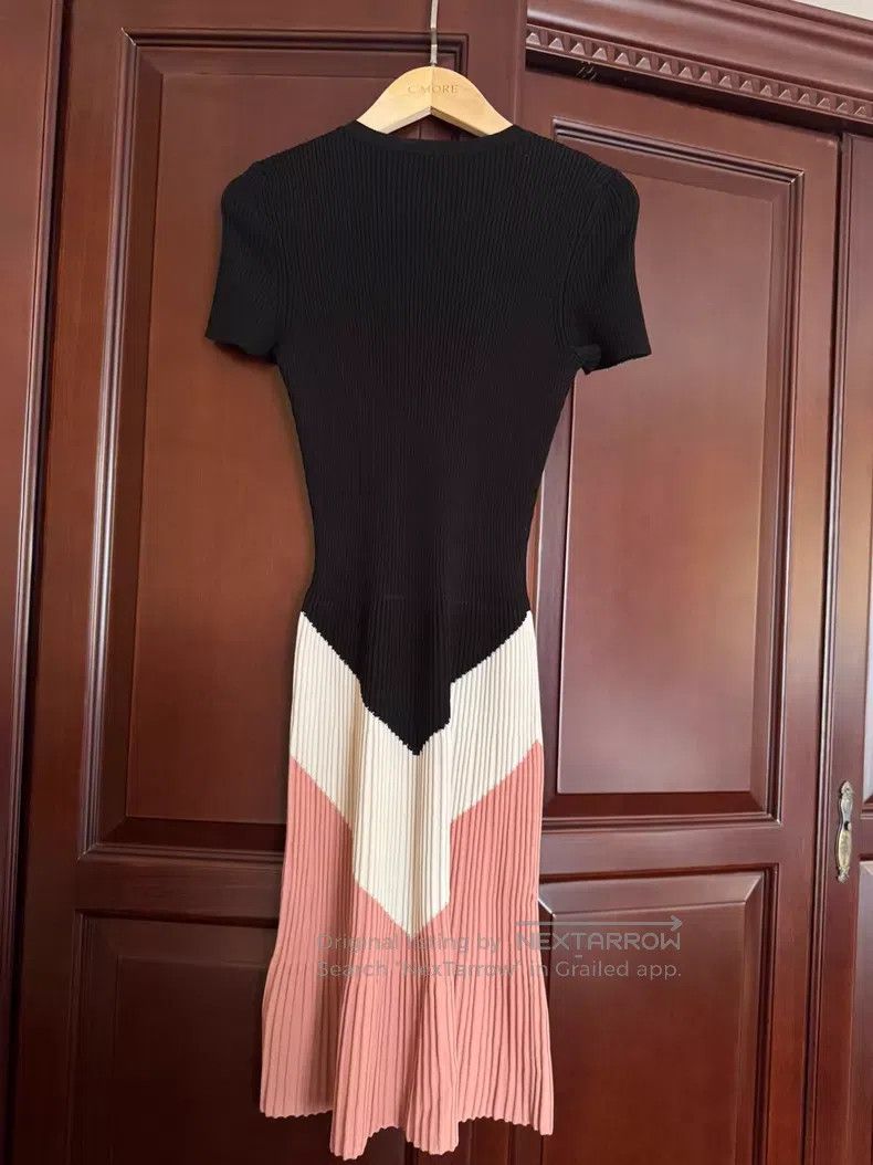 Valentino Valentino Color-blocked knitted dresses Size S / US 4 / IT 40 - 4 Thumbnail