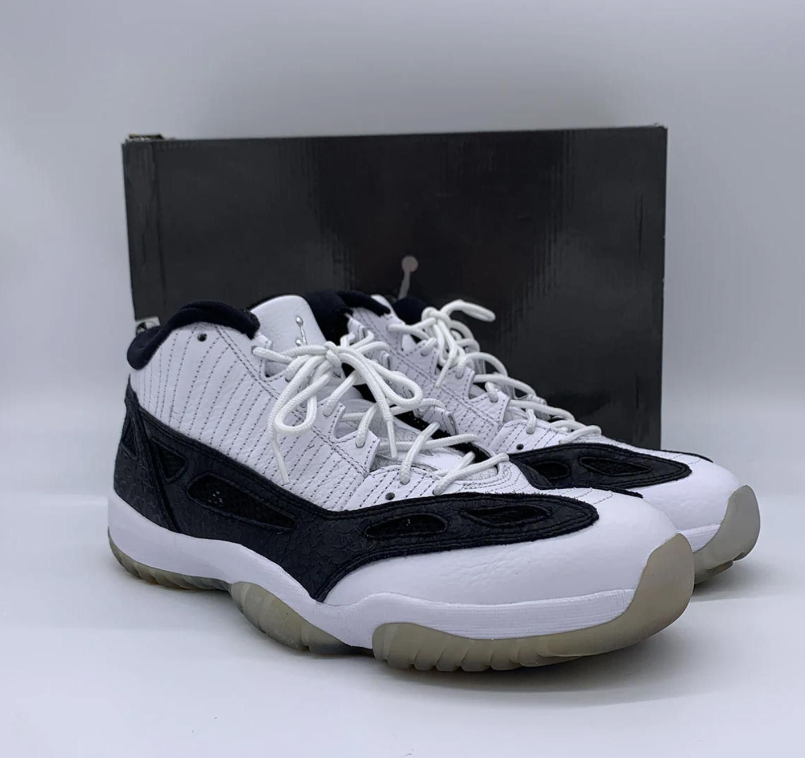 Jordan Brand Air Jordan 11 Retro Low IE 306008-100 'White Black' 2011 Size US 10.5 / EU 43-44 - 1 Thumbnail
