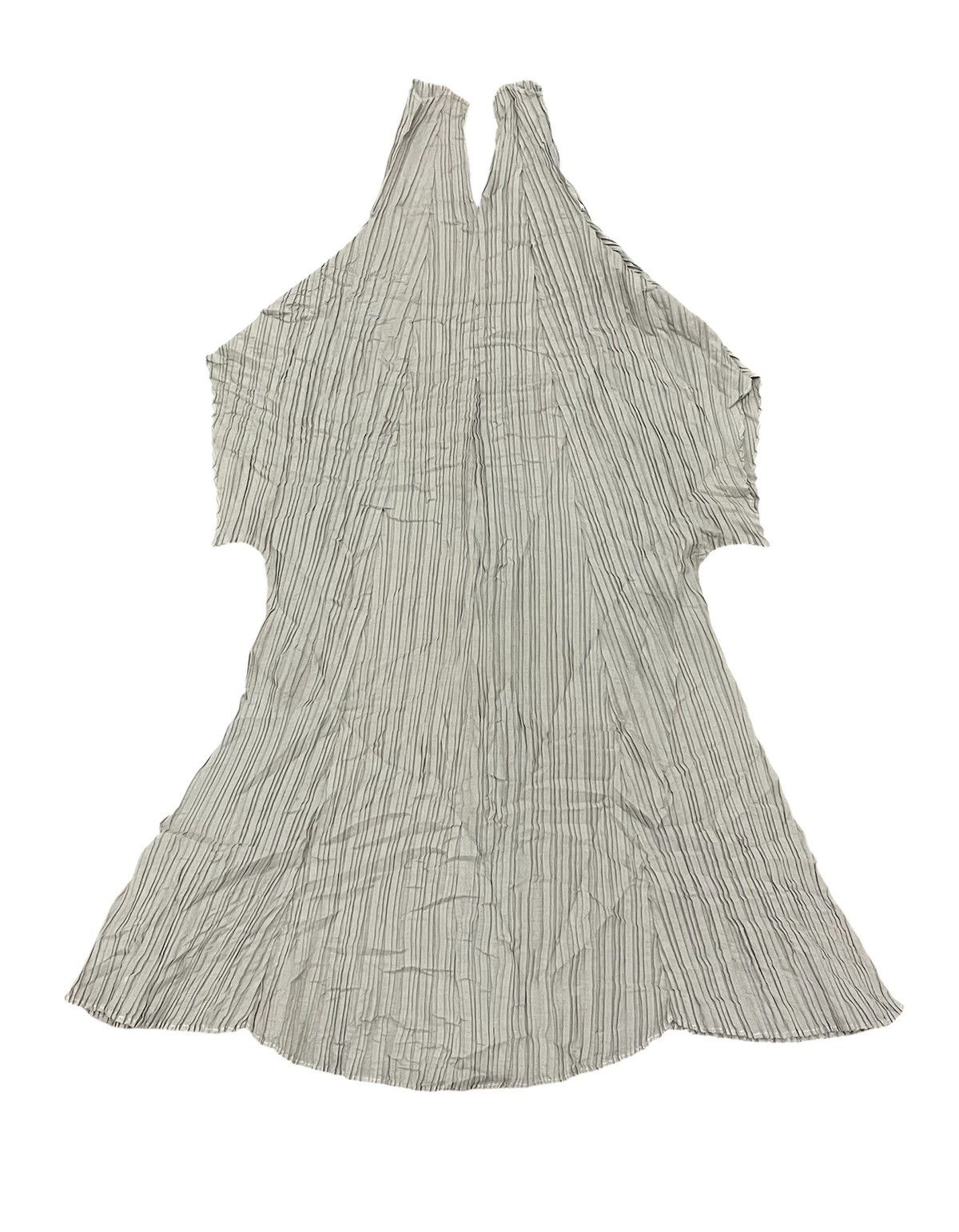 Issey Miyake 2021 Pleatsme Issey Miyake Size ONE SIZE - 2 Thumbnail