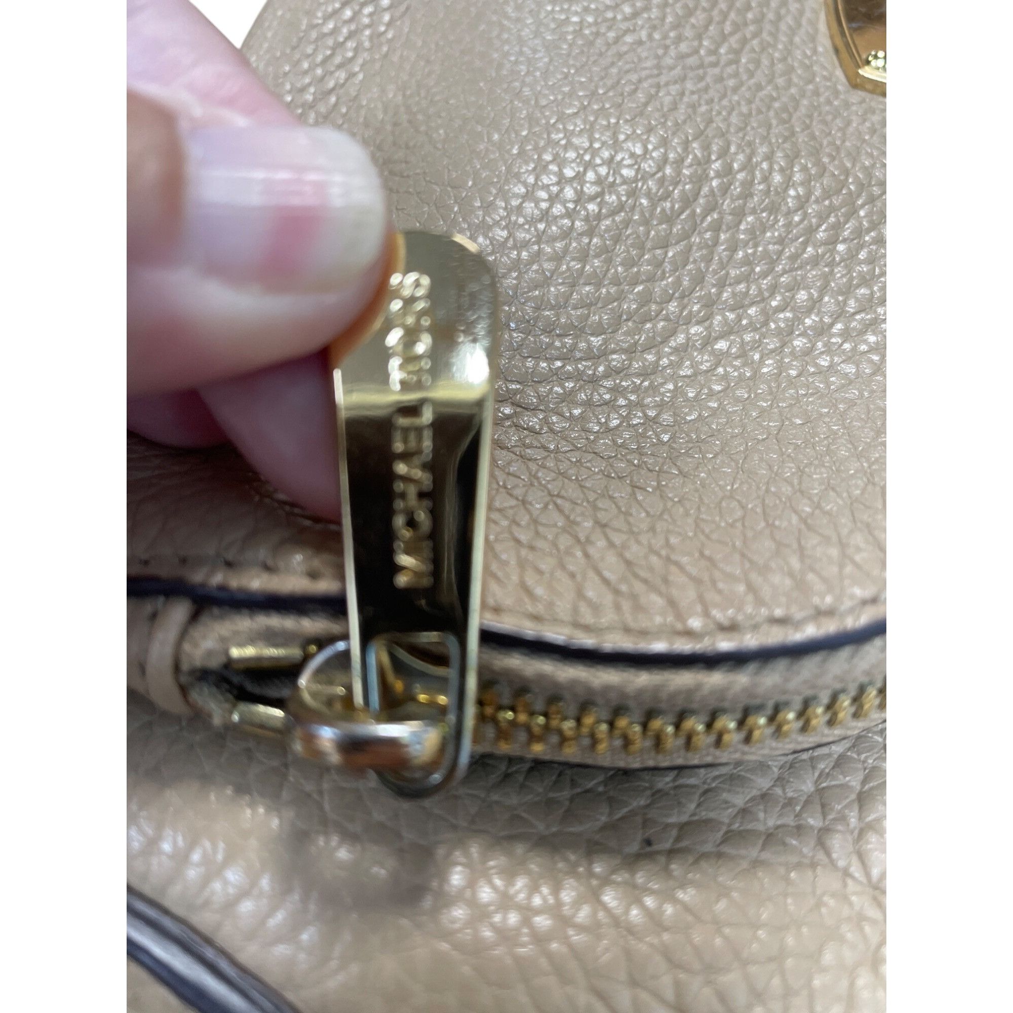 Michael Kors Michael Kors Bedford Flap wms beige leather pebbled shoulder Size ONE SIZE - 8 Thumbnail
