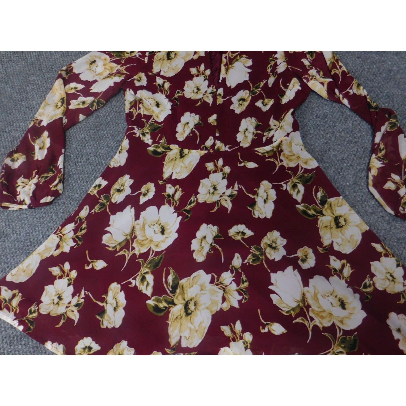 Vintage LUCCA Womens Dress A-Line Dress Medium Red Floral Raglan Short Sleeve Lined Polyester Rayon Christmas/Business Casual Women’s Style 2020s Size M / US 6-8 / IT 42-44 - 6 Thumbnail