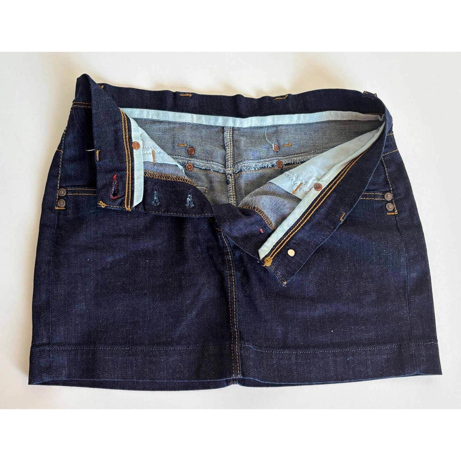 Japanese Brand × Levi's × Levi's Vintage Clothing Vintage Levi’s Cinch Back Denim Mini Skirt Red Tab Y2K Small Size 27" / US 4 / IT 40 - 8 Thumbnail