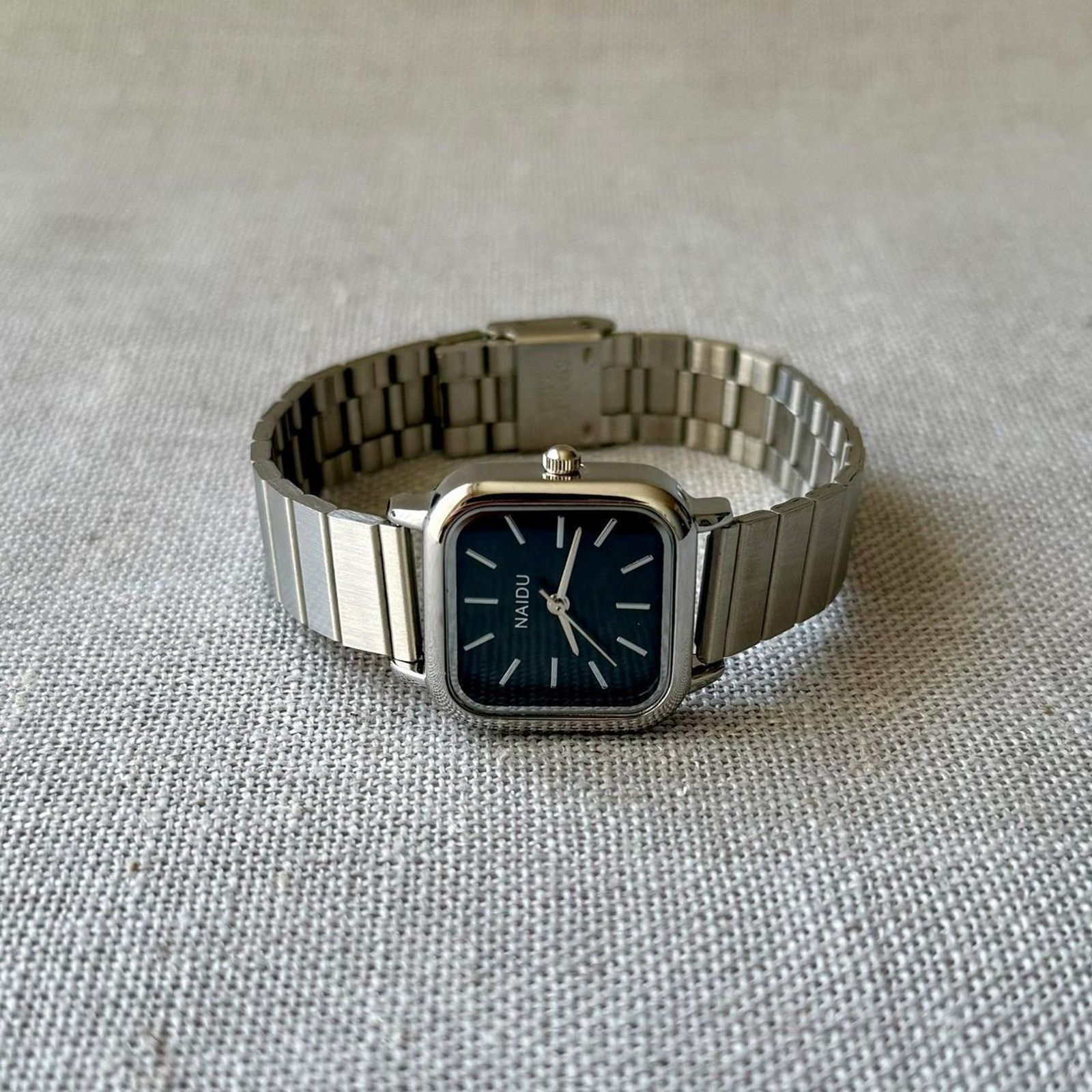 Other Elegant silver vintage style watch MENS2 Size ONE SIZE - 1 Thumbnail