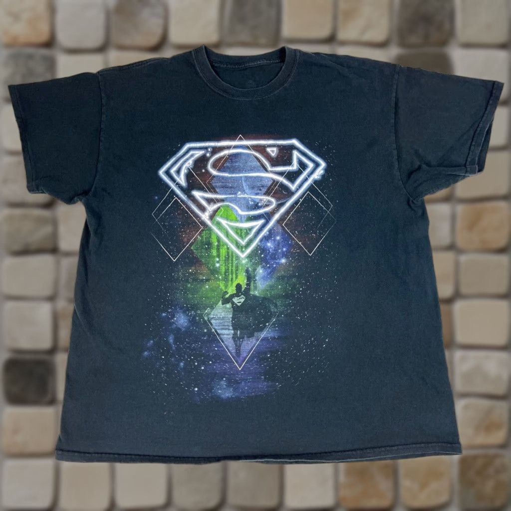 DC Comics VINTAGE DC Comics Superman T-Shirt XL Black Men Short Sleeve Crew Neck Logo Print Adults XL Mens Size US XL / EU 56 / 4 - 1 Thumbnail