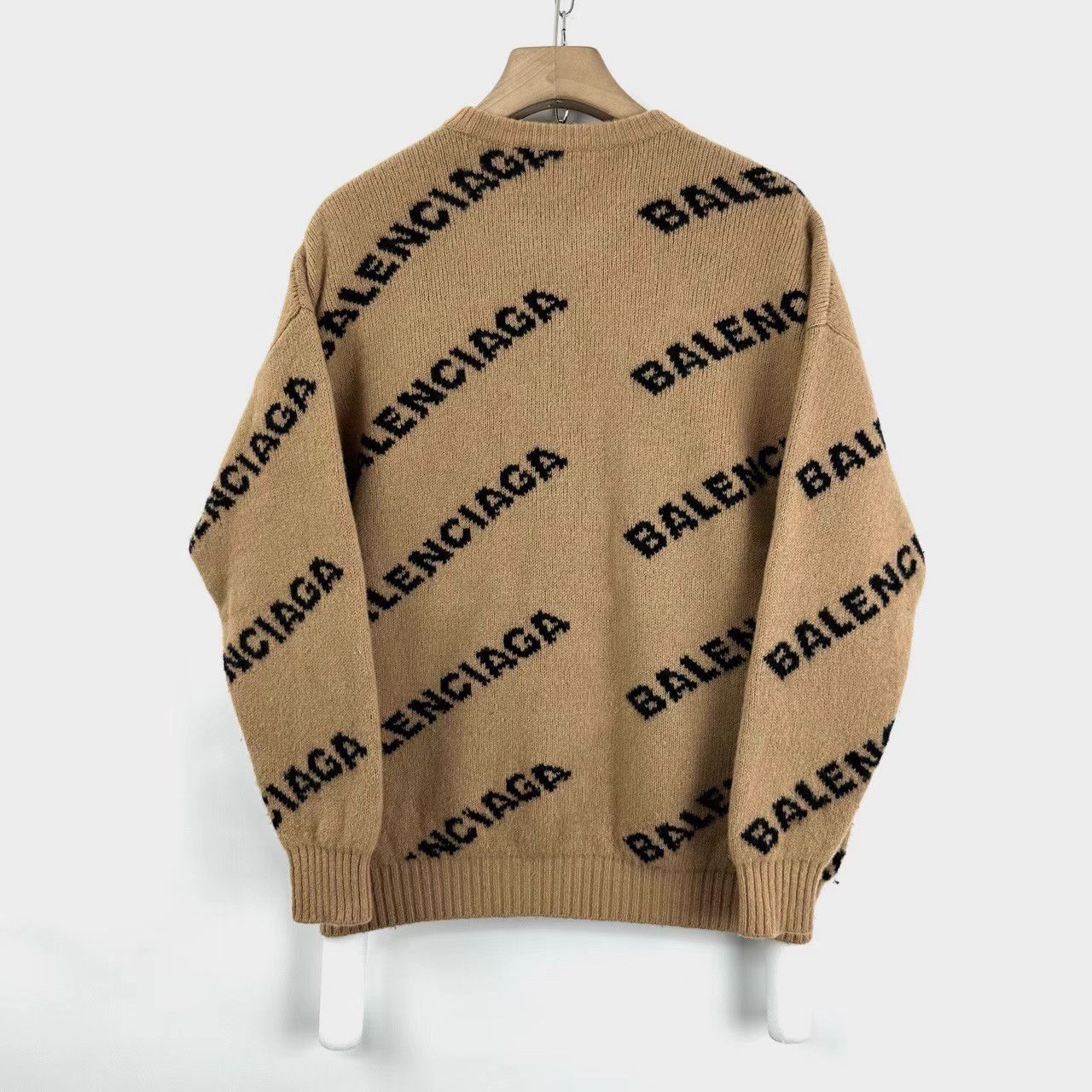 Balenciaga Balenciaga All-Over Logo Camel Sweater K12 Size US XS / EU 42 / 0 - 2 Thumbnail