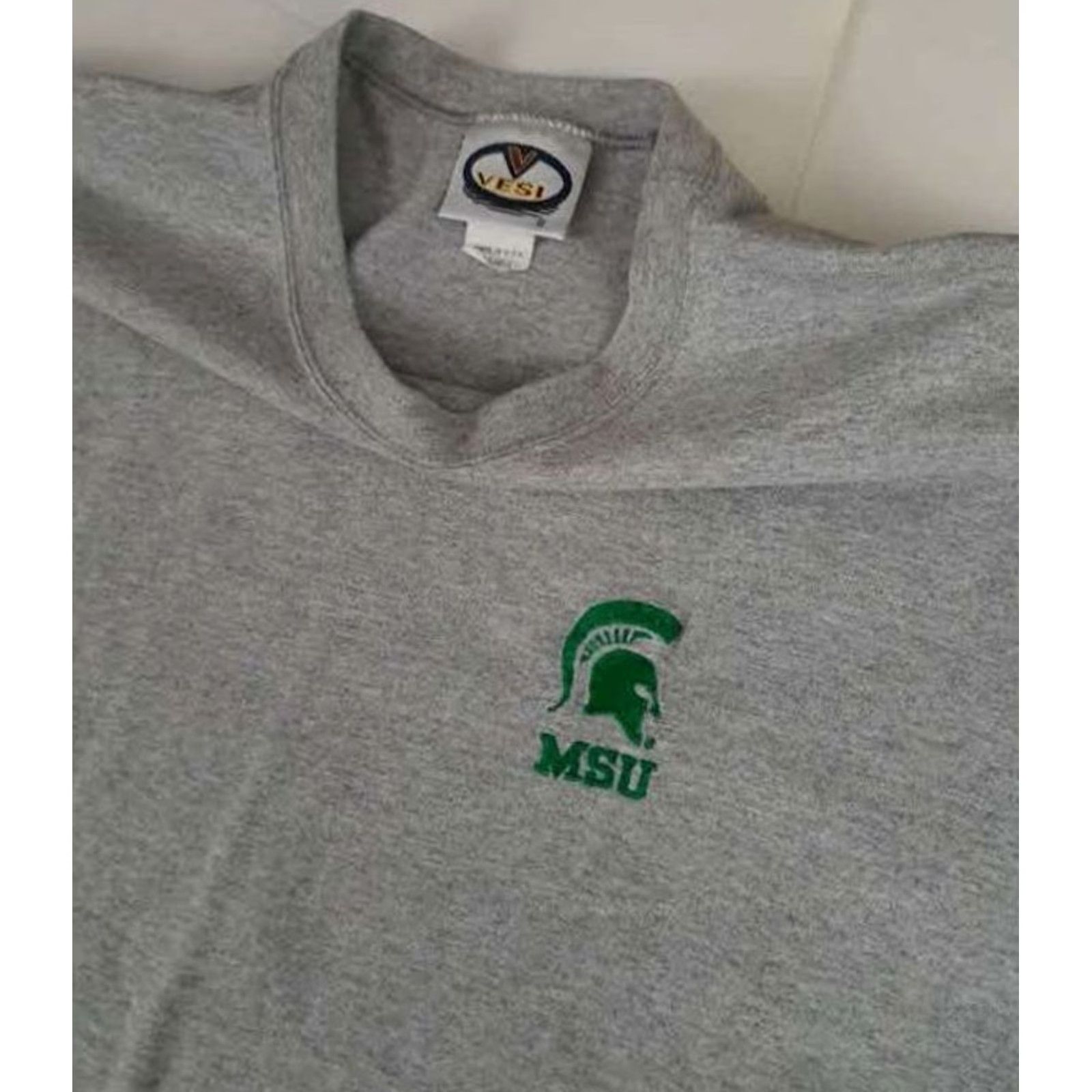 Vintage VINTAGE Michigan State Spartans XL Gray Embroidered USA Made T-Shirt Basketball Unisex Adults Crew Neck Short Sleeve 29in Long 24in Pit to Pit Vesi Size US XL / EU 56 / 4 - 3 Thumbnail
