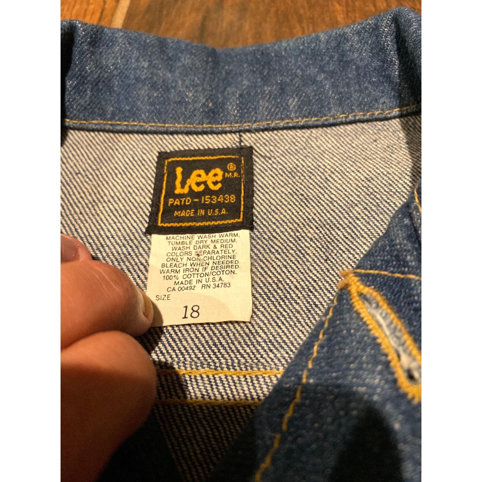 Lee VINTAGE Trucker Denim Blue Jean Jacket Lee Riders #153438 Size 18 Size 40" / US 18 - 5 Thumbnail