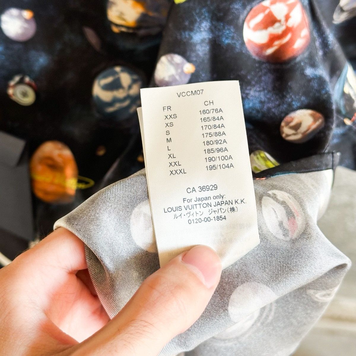 Louis Vuitton LV SS19 Split Galaxy Print Silk Shirt By Virgil Abloh Size US L / EU 52-54 / 3 - 8 Thumbnail
