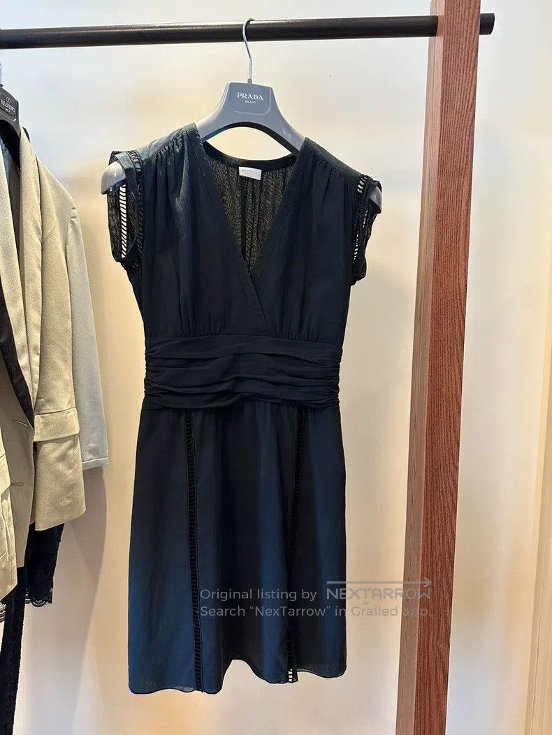Valentino Valentino dress Size M / US 6-8 / IT 42-44 - 1 Thumbnail