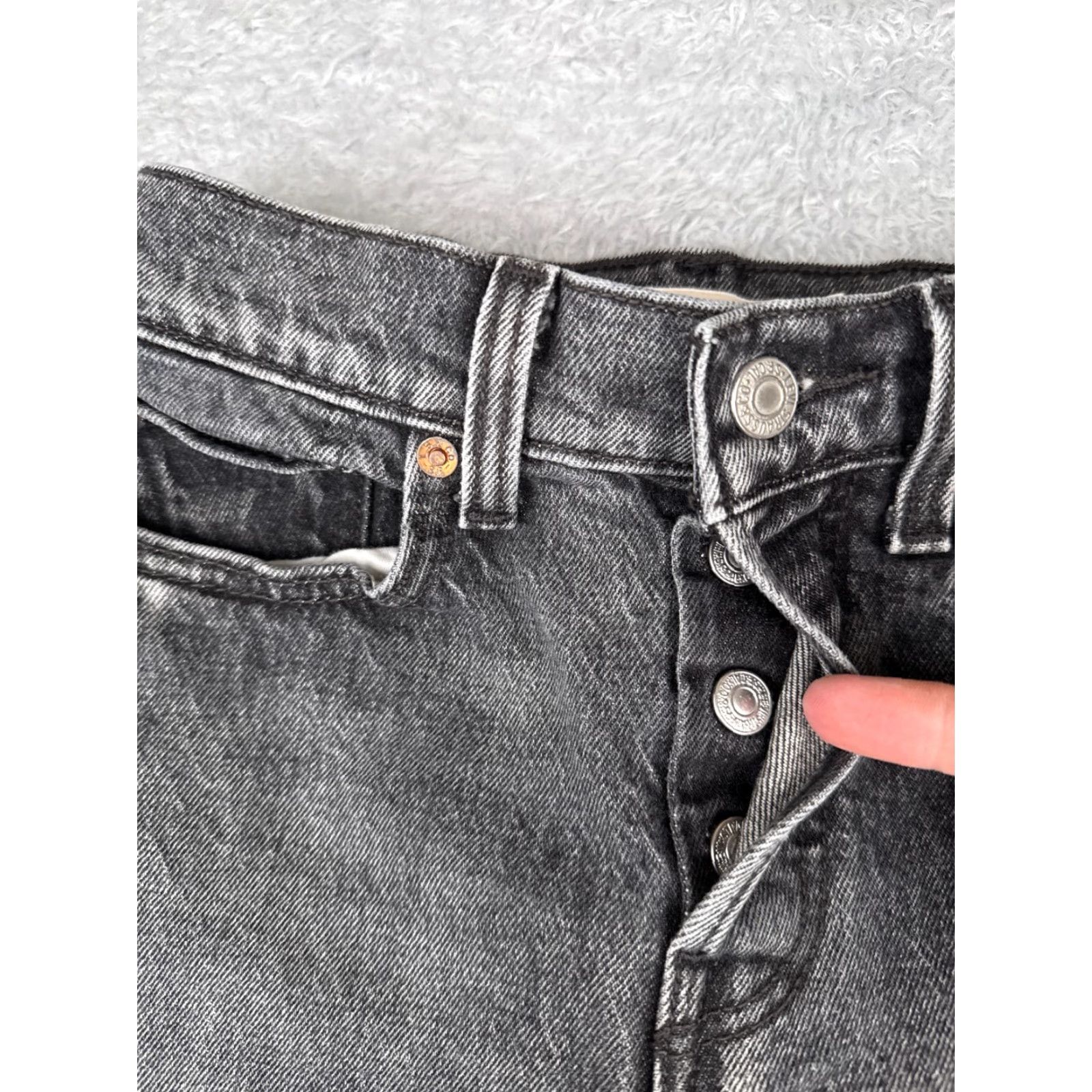 Levi's Levi's Wedgie Fit Skinny Jeans Womens 24 Black Denim 90s Retro Mid Rise Stretch Cotton Size 42" / US 20 - 5 Thumbnail