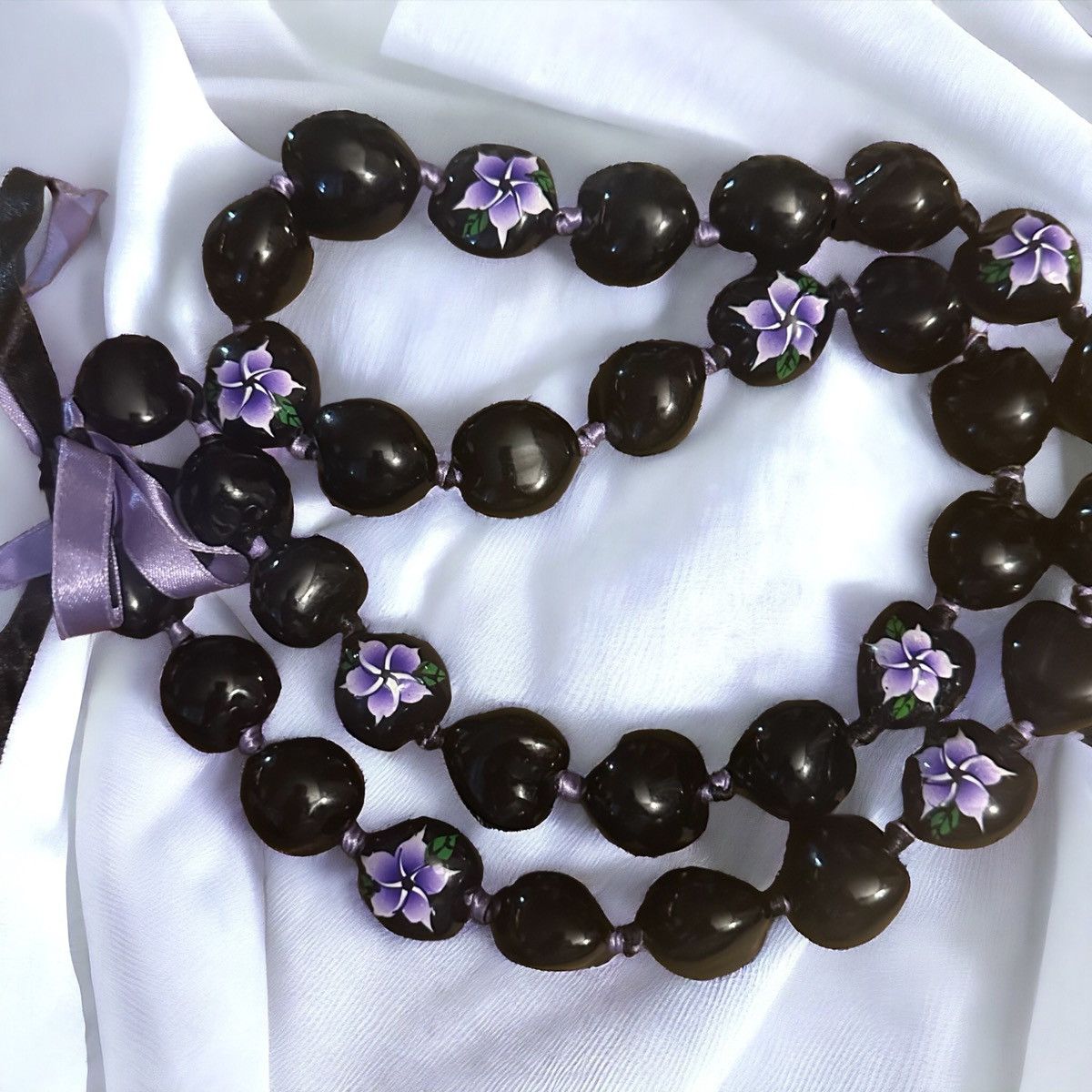 Other Hawaiian Kukui nut flower Lei necklace Size ONE SIZE - 4 Thumbnail