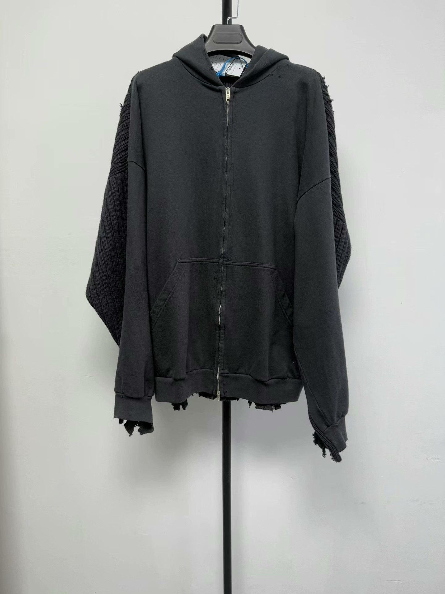 Balenciaga Balenciaga Distressed Zip Hoodie 1 Size US S / EU 44-46 / 1 - 1 Thumbnail