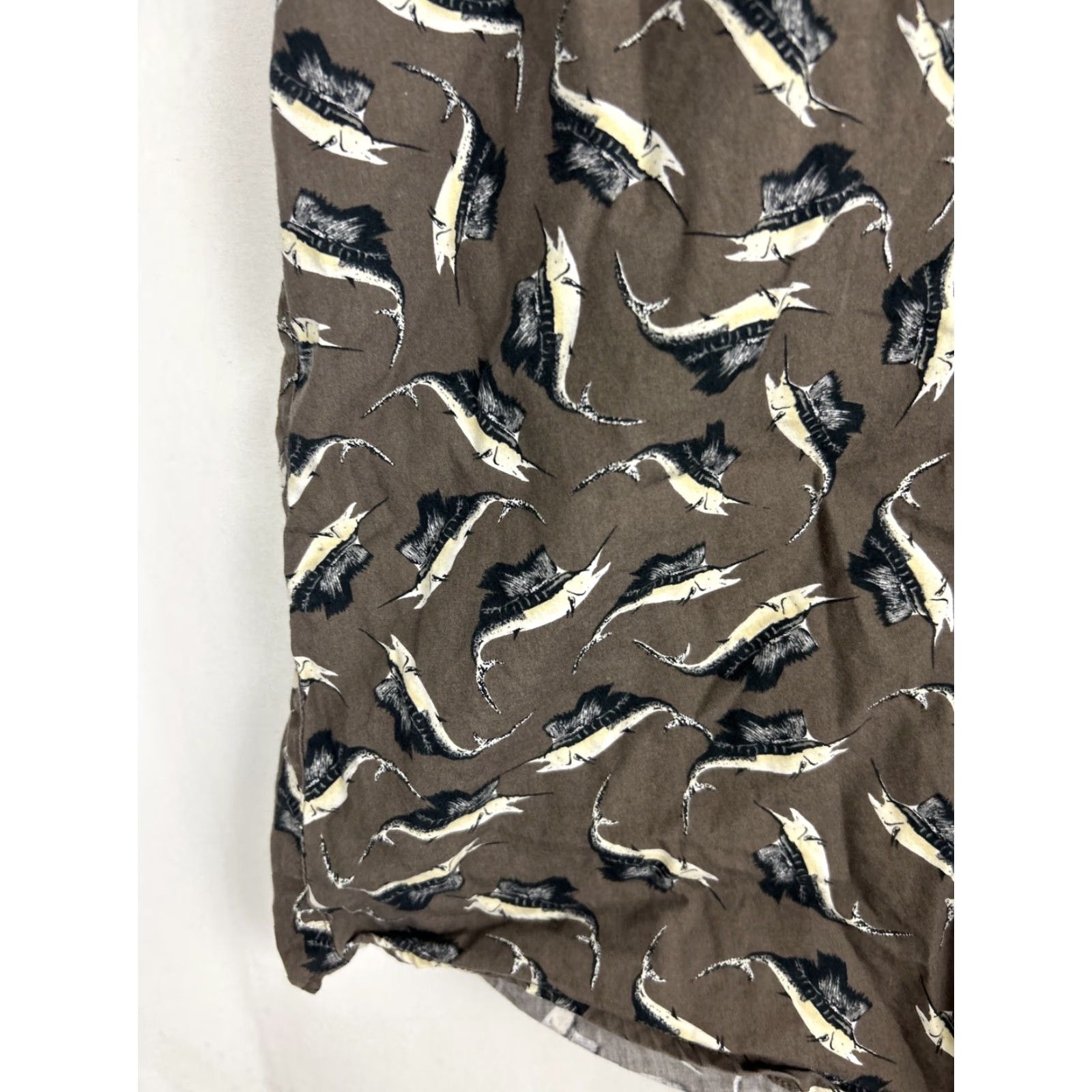 Vintage Columbia Mens XL Short Sleeve Button-Down Shirt Gray Marlins Graphic AOP Shirt Size US XL / EU 56 / 4 - 7 Thumbnail