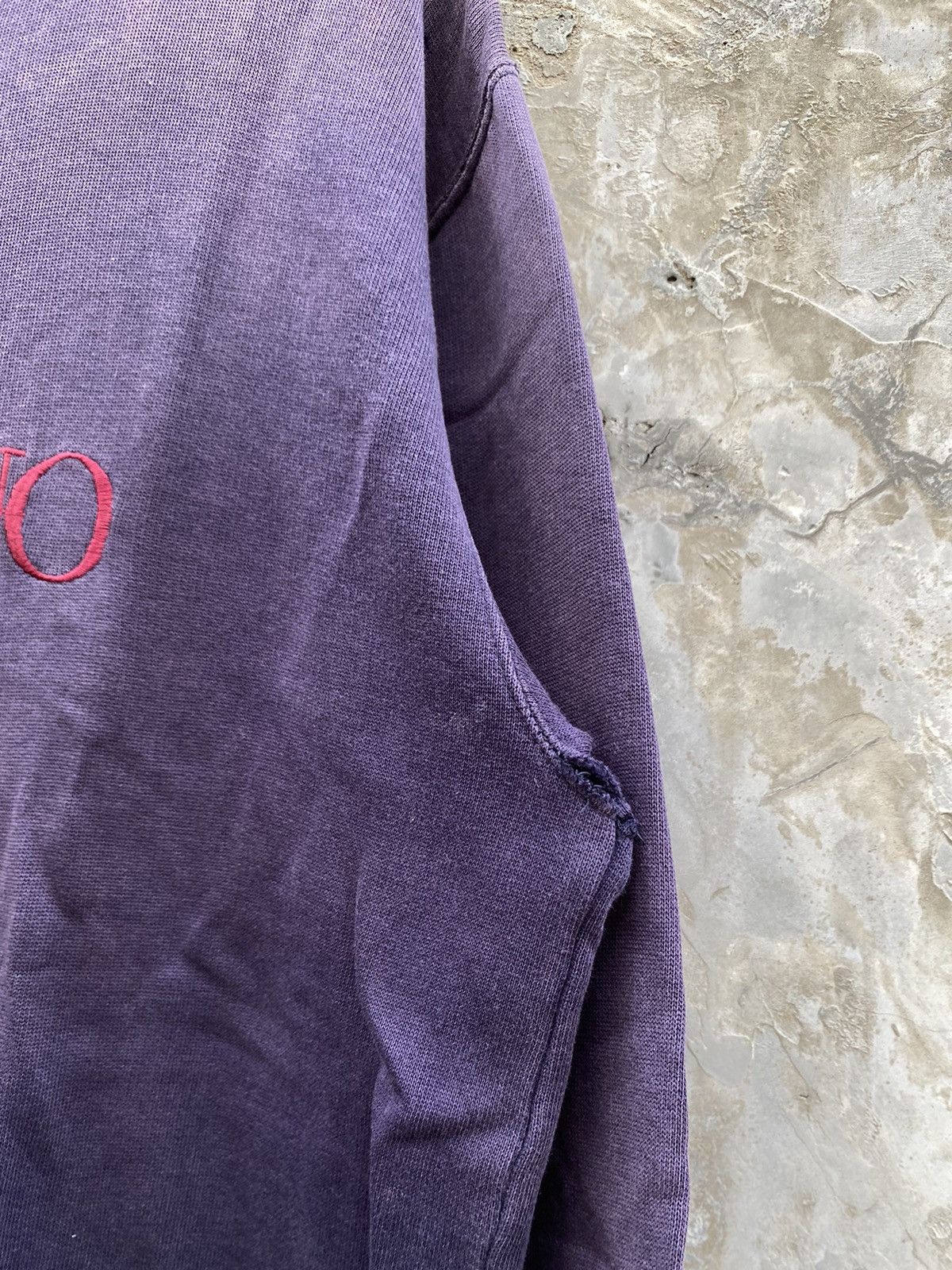 Valentino Vintage Valentino Crewneck Size US XL / EU 56 / 4 - 8 Thumbnail