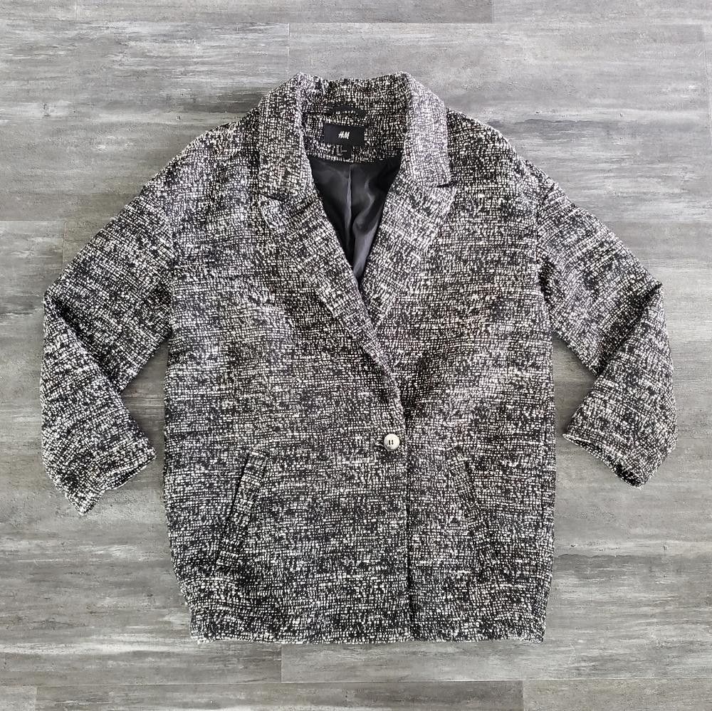 H&M Black White H&M Oversized Boucle Coat Size S / US 4 / IT 40 - 1 Thumbnail