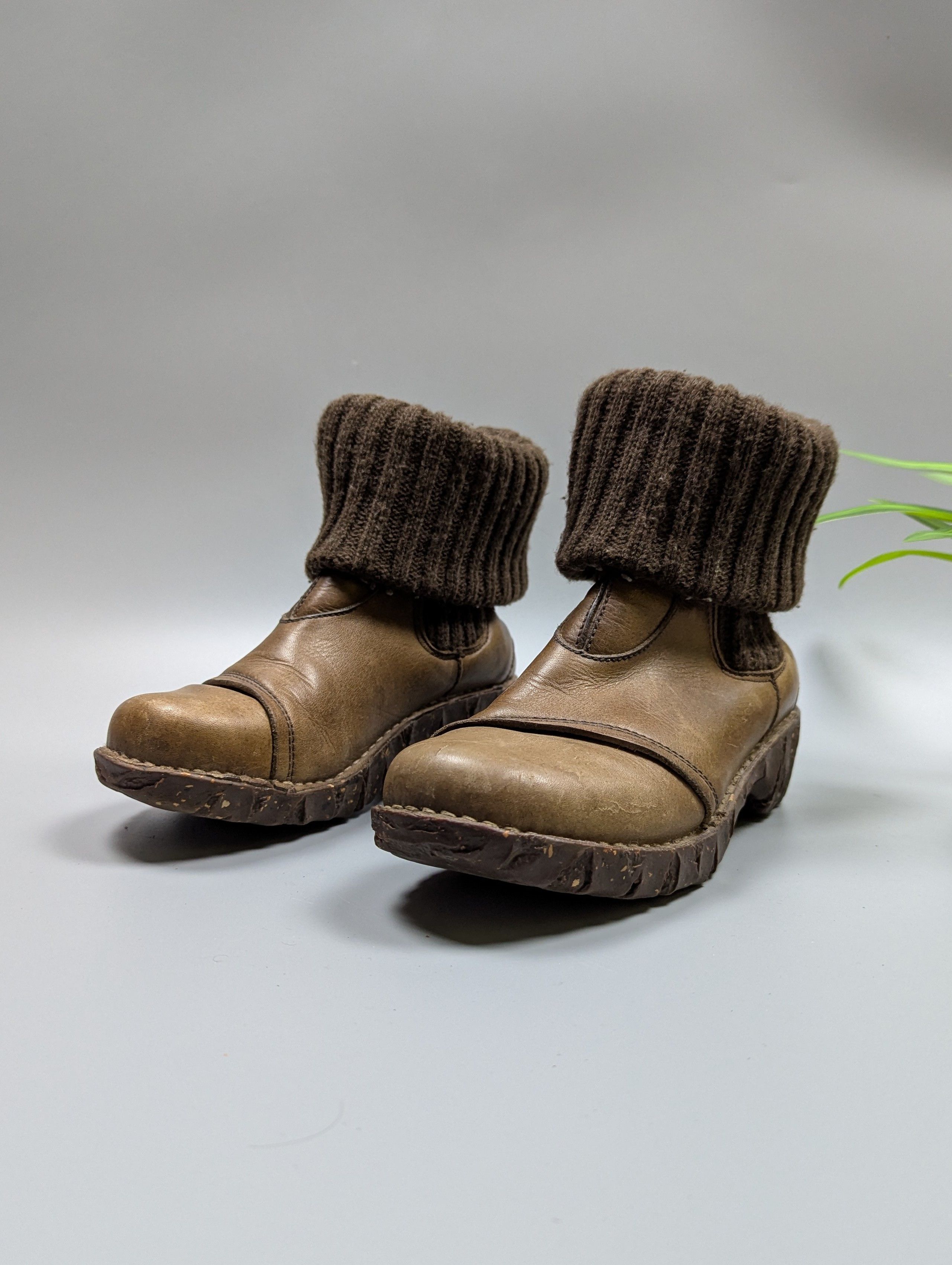 Vintage El Naturalista Yggdrasil Brown Leather Fold Over Ankle Boots Size US 6 / IT 36 - 2 Thumbnail