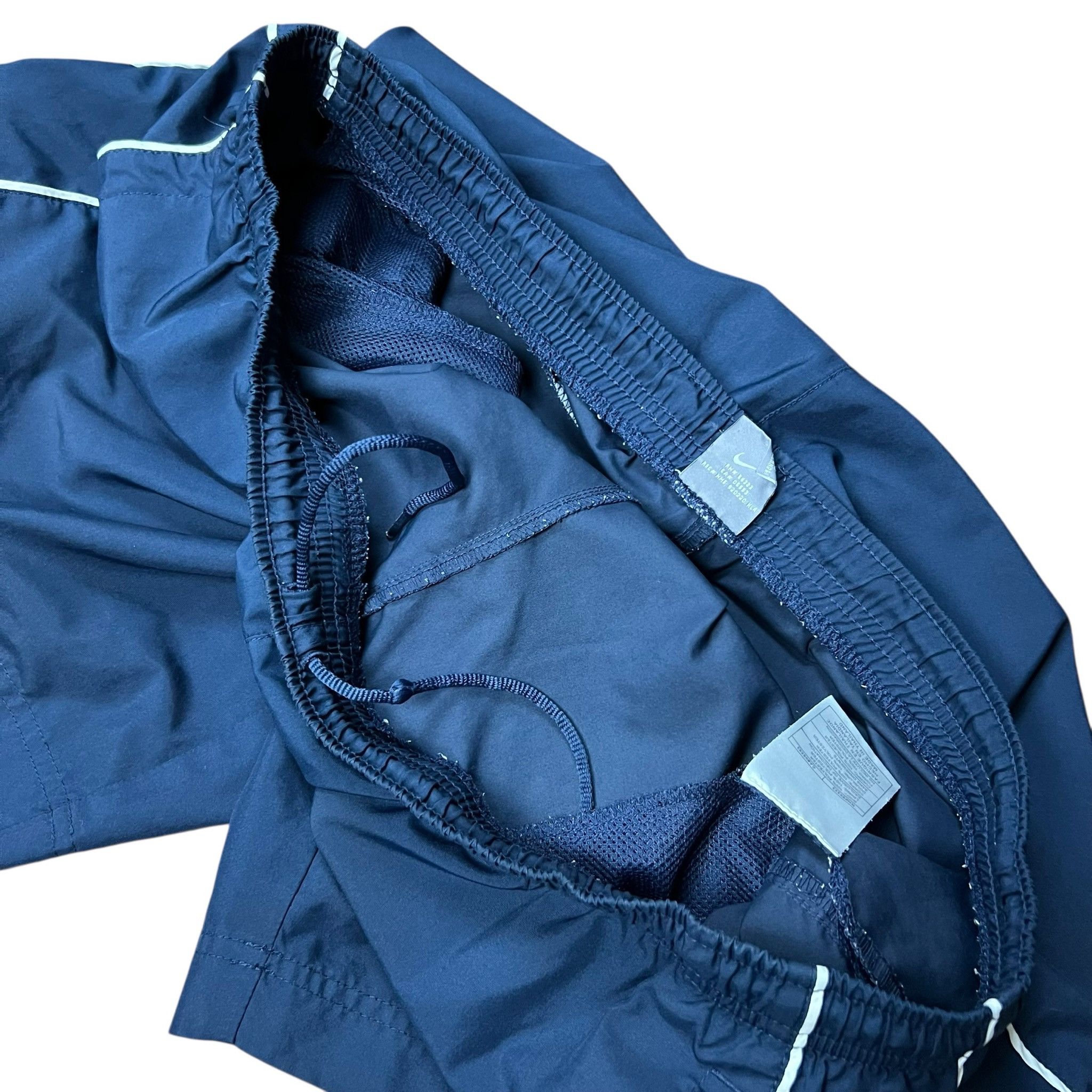 Nike Vintage Nike Swoosh Athletic Shorts - XL Size US 36 / EU 52 - 3 Thumbnail