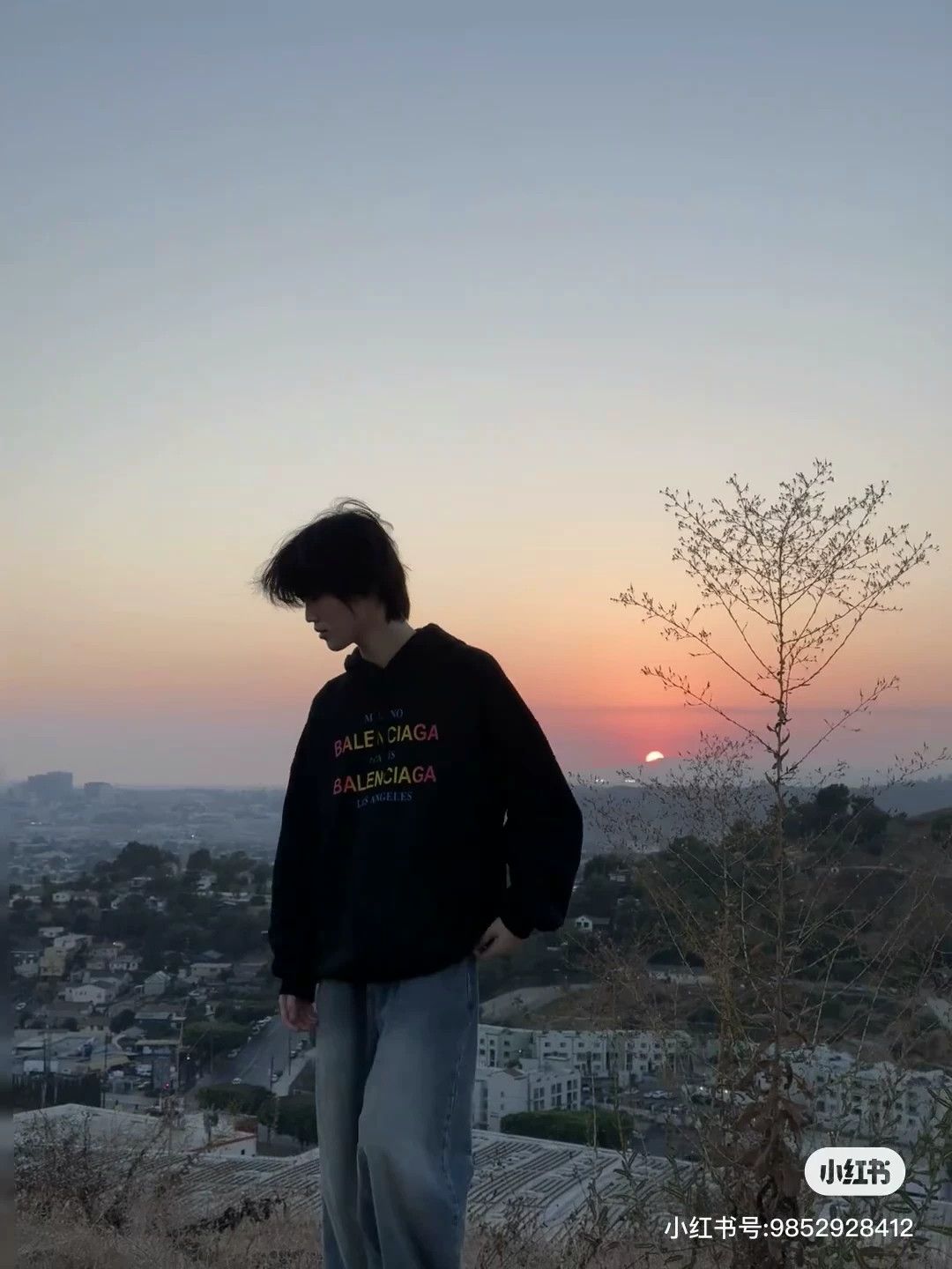 Balenciaga balenciaga black hoodie with colorful logo Size US XS / EU 42 / 0 - 3 Thumbnail