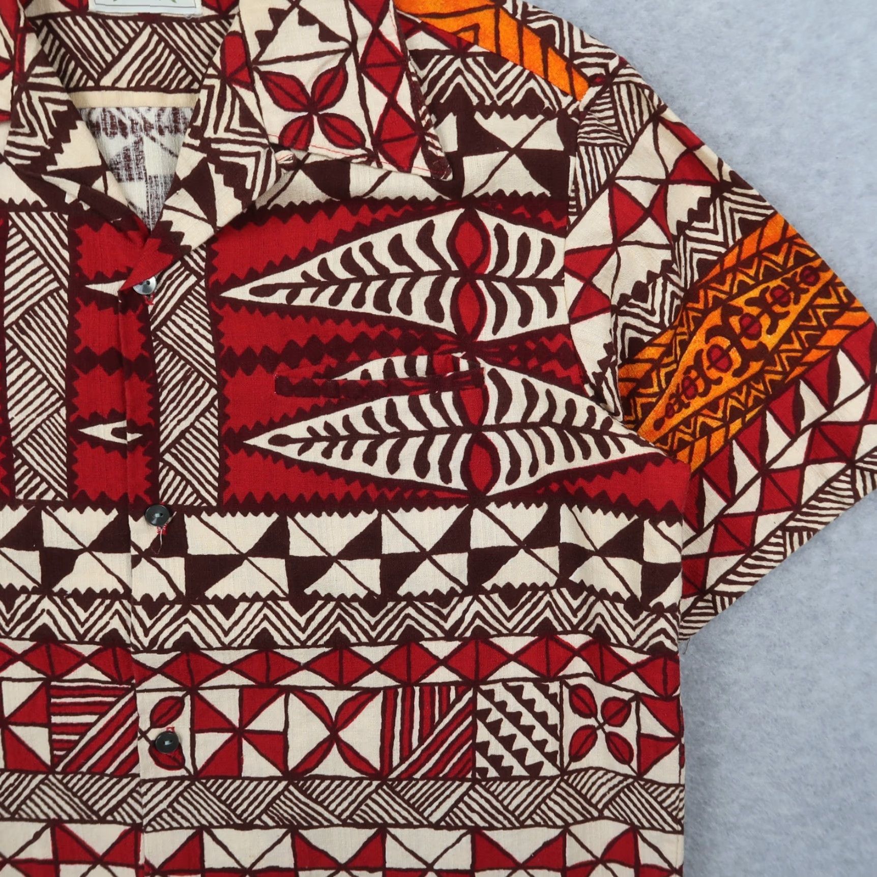 Vintage VINTAGE Malihini Hawaii Hawaiian Shirt Mens M/L Geometric Loop Collar Button Size US M / EU 48-50 / 2 - 6 Thumbnail