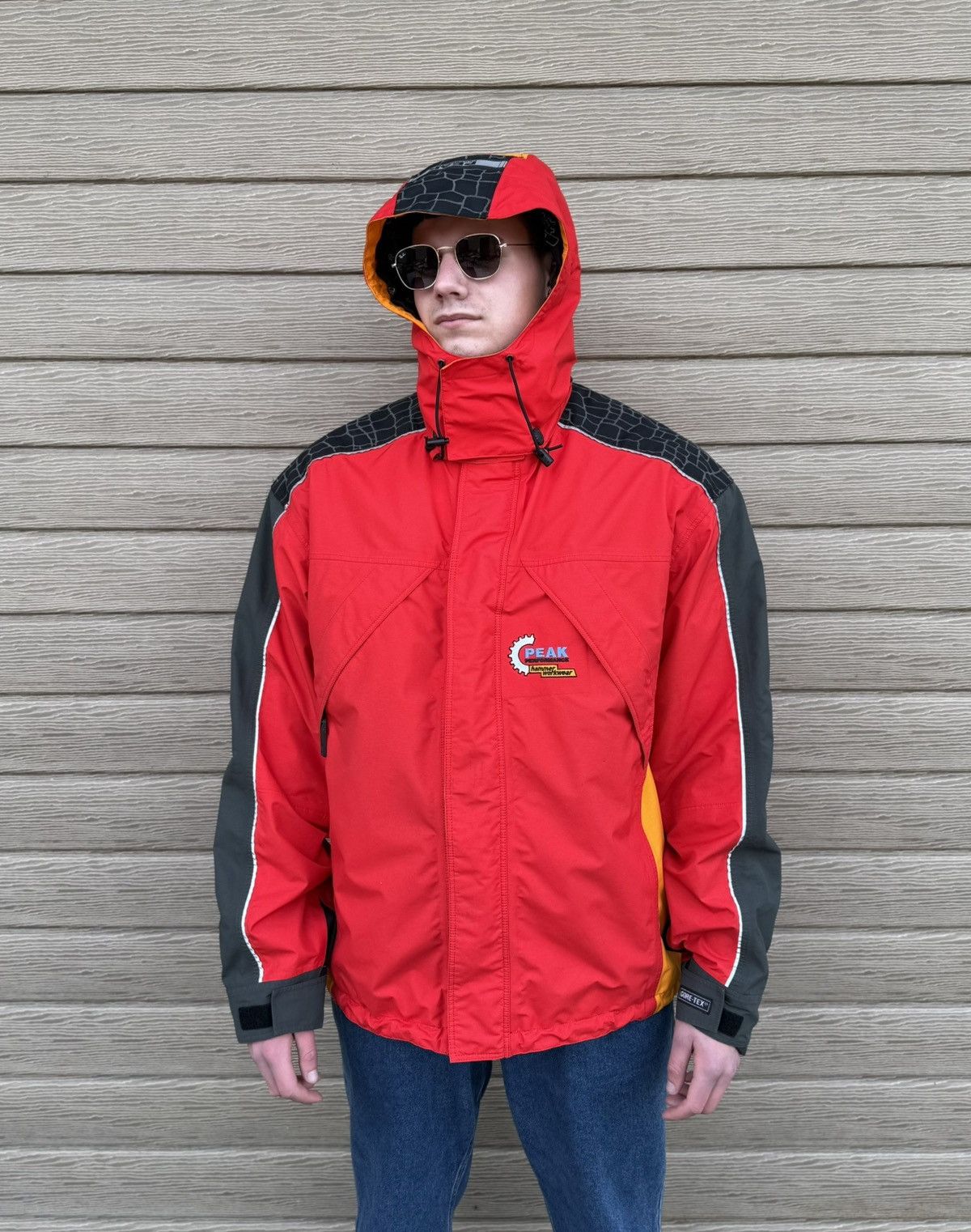 Peak Performance Vintage Peak Performance Gore-Tex Jacket XL Hooded Outdoor Size US XL / EU 56 / 4 - 2 Thumbnail