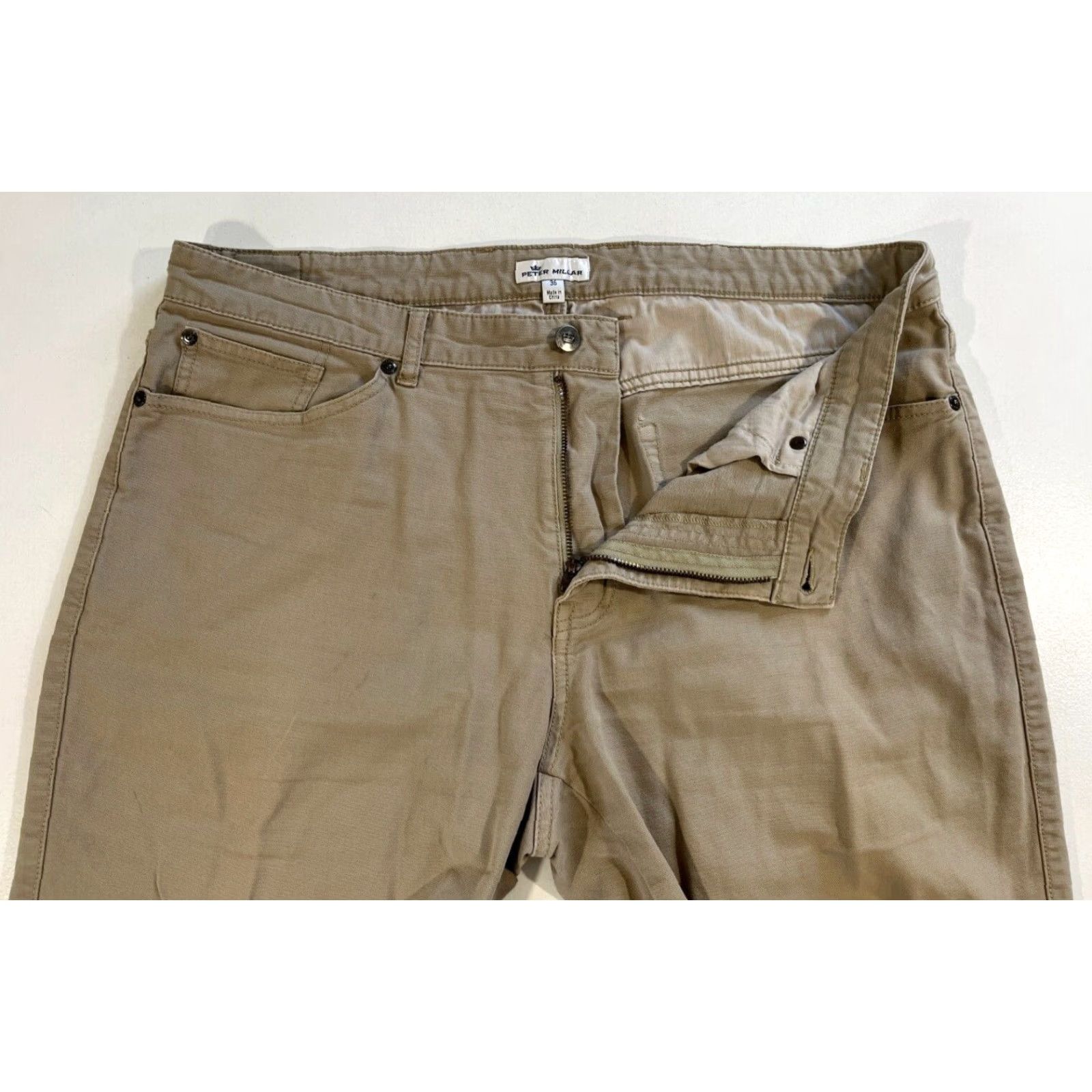 Peter Millar Peter Millar Crown Vintage Canvas Five-Pocket Pants Mens 36x30 Tan Cotton Blend Chino Vintage Pockets Belt Loops Straight Regular Rise 10-12 in XS? Size US 36 / EU 52 - 7 Thumbnail