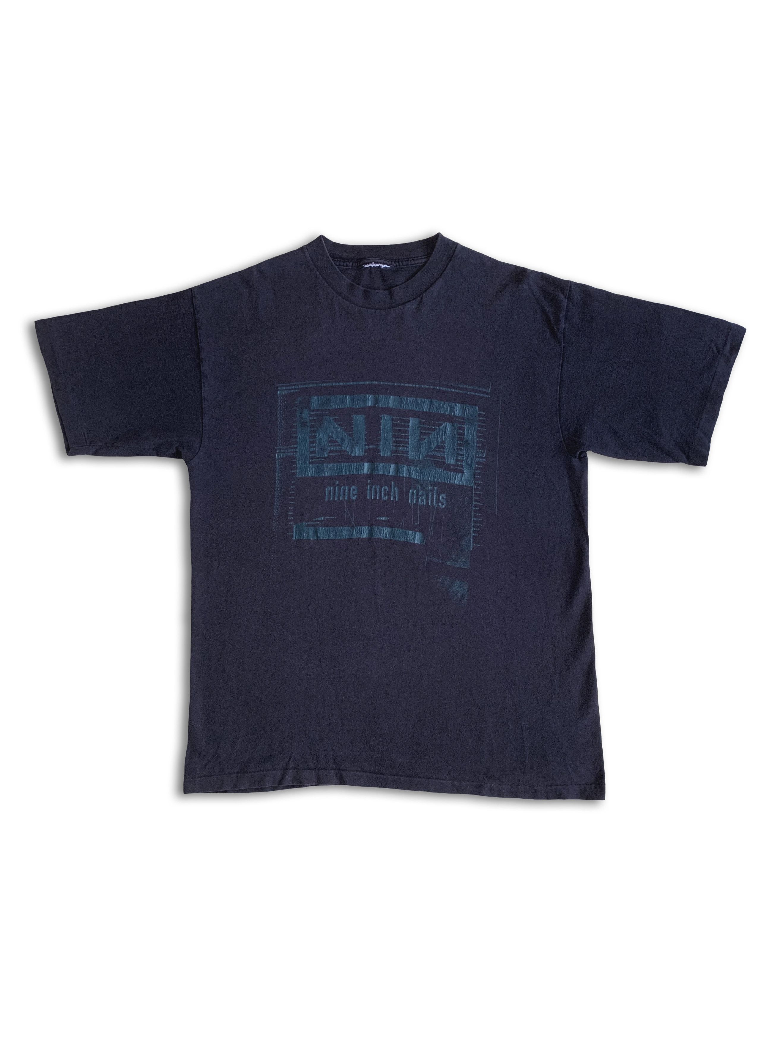Band Tees Vintage 1996 NINE INCH NAILS NOTHING T shirt Single Stitch Size US M / EU 48-50 / 2 - 1 Thumbnail
