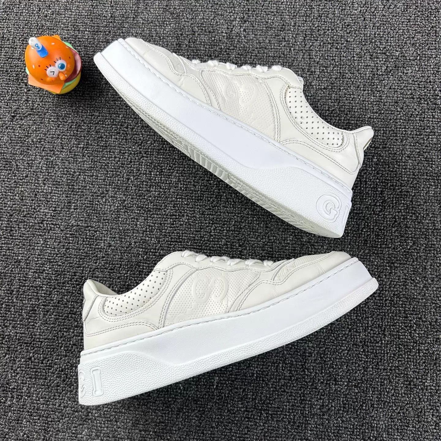 Gucci Gucci White Leather Cookie Sneakers Women's 36.5 Size US 6 / IT 36 - 4 Thumbnail