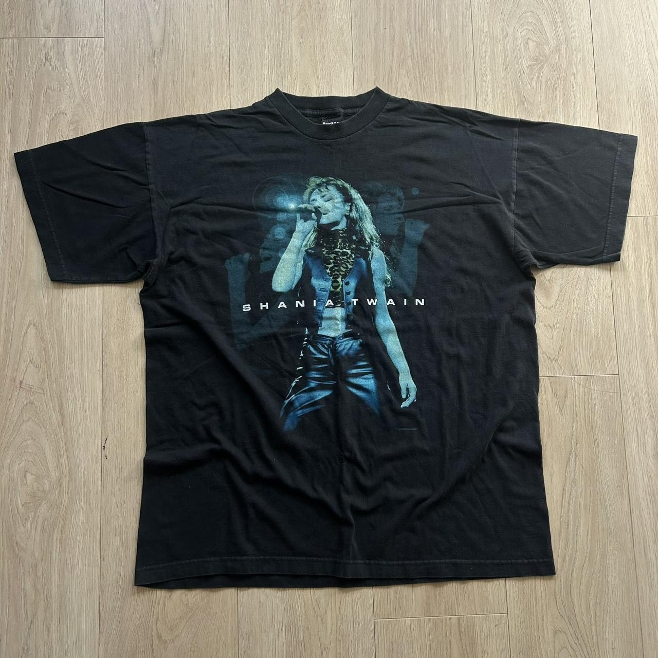 Other Vintage 1990s Shania Twain Official Concert Tour Tee Size US XL / EU 56 / 4 - 1 Thumbnail