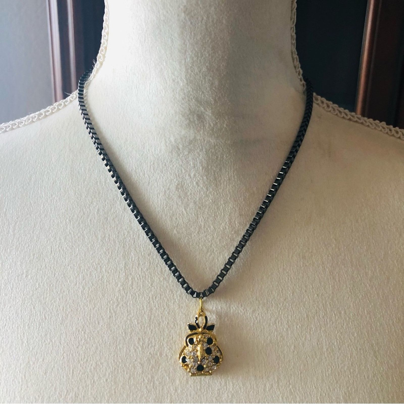 Jewelry Vintage enamel stone handbag pendant on chain necklace Size ONE SIZE - 4 Thumbnail