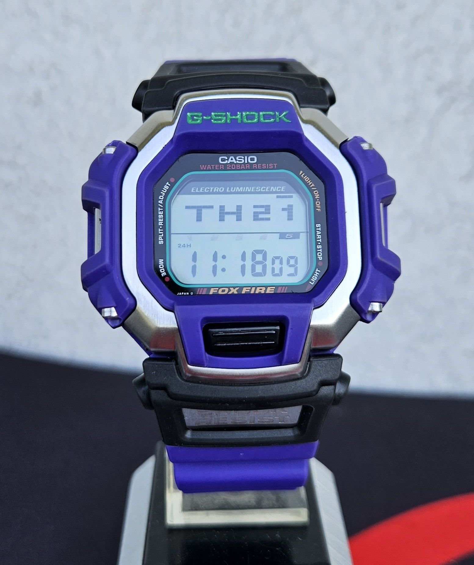 Casio × G Shock × Vintage DW-8120-6 SLOT MACHINE VINTAGE-G CASIO G 