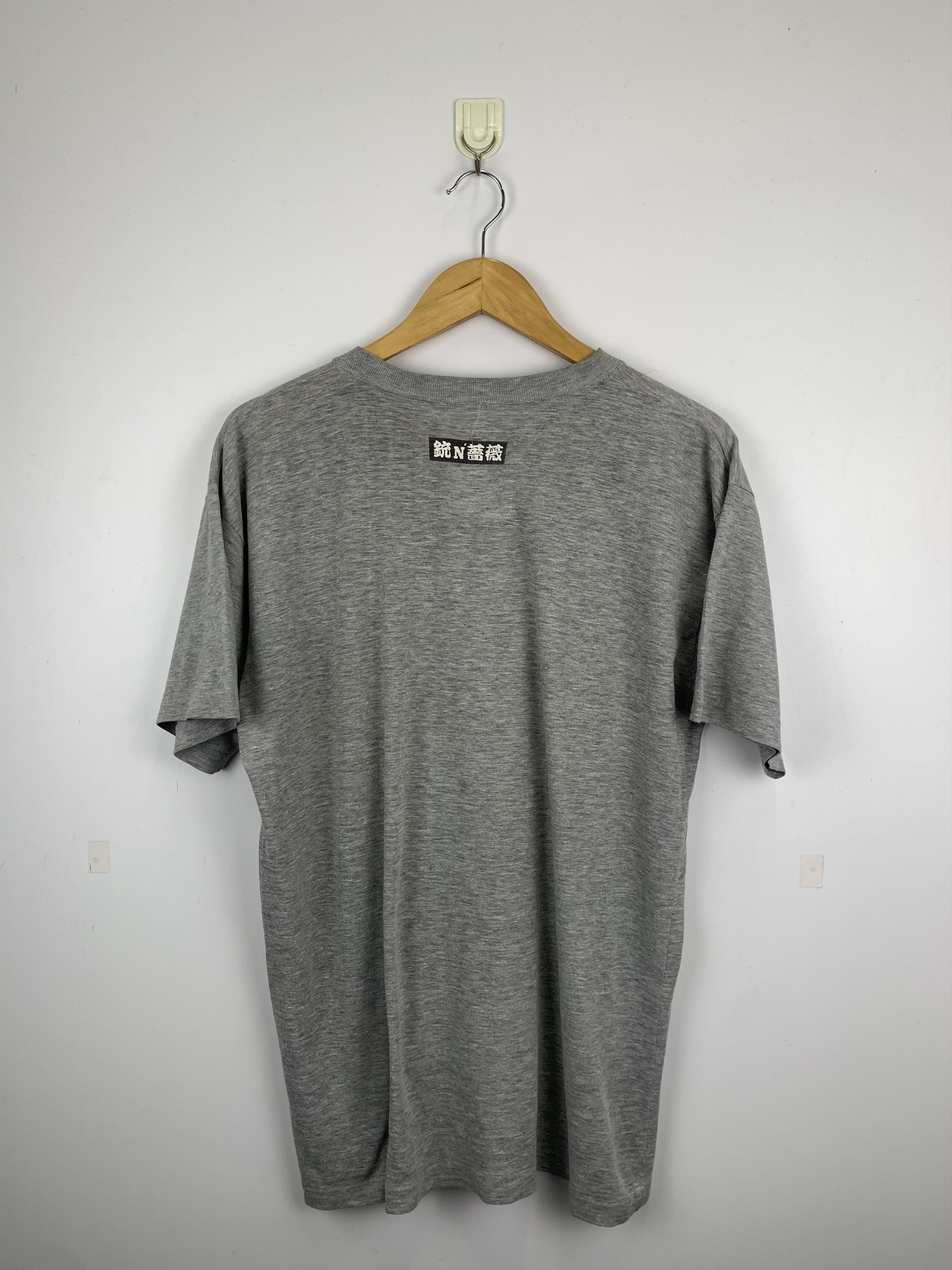 Band Tees × Guns N' Roses × Vintage Vintage 90s Guns N Roses Paperthin Band T Shirt TA0105 Size US L / EU 52-54 / 3 - 3 Thumbnail