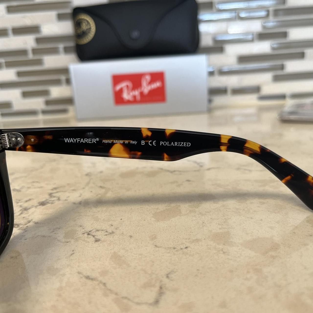 RayBan Wayfarer Size ONE SIZE - 4 Thumbnail