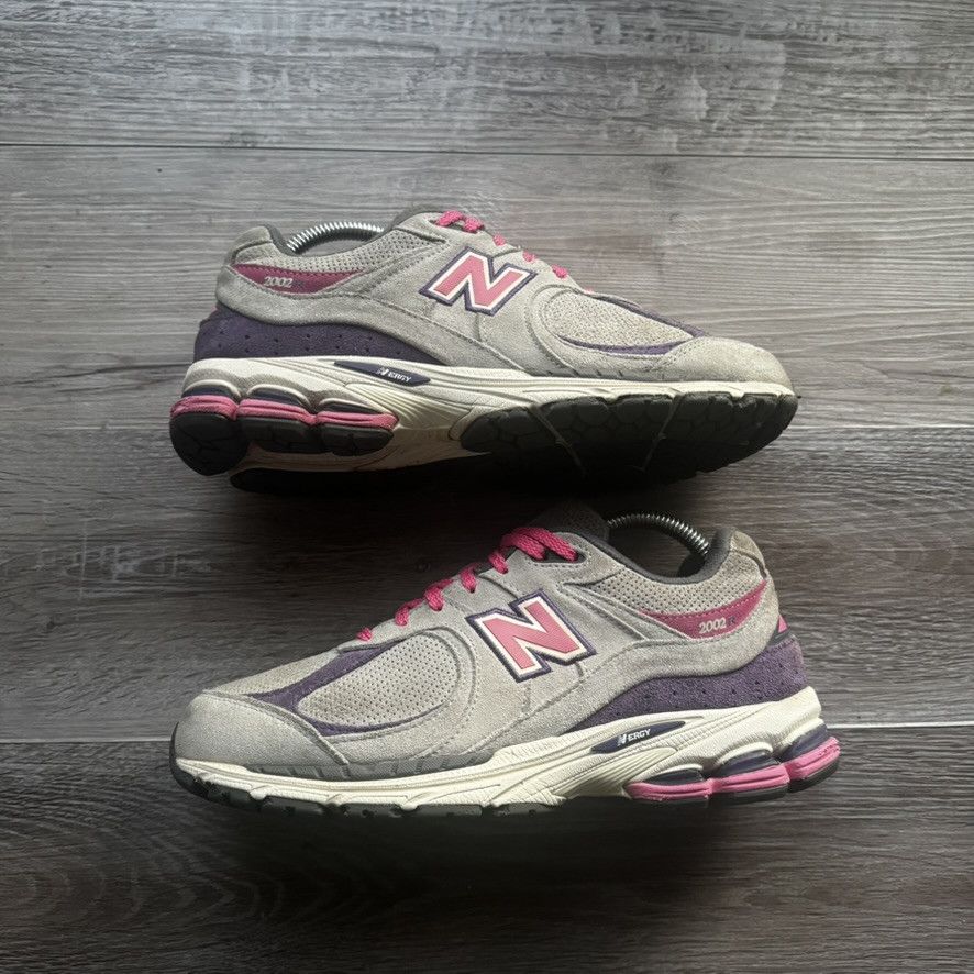 New Balance NEW BALANCE • 2002R "J. Crew Rain Cloud" (8M) Size US 8 / EU 41 - 2 Thumbnail