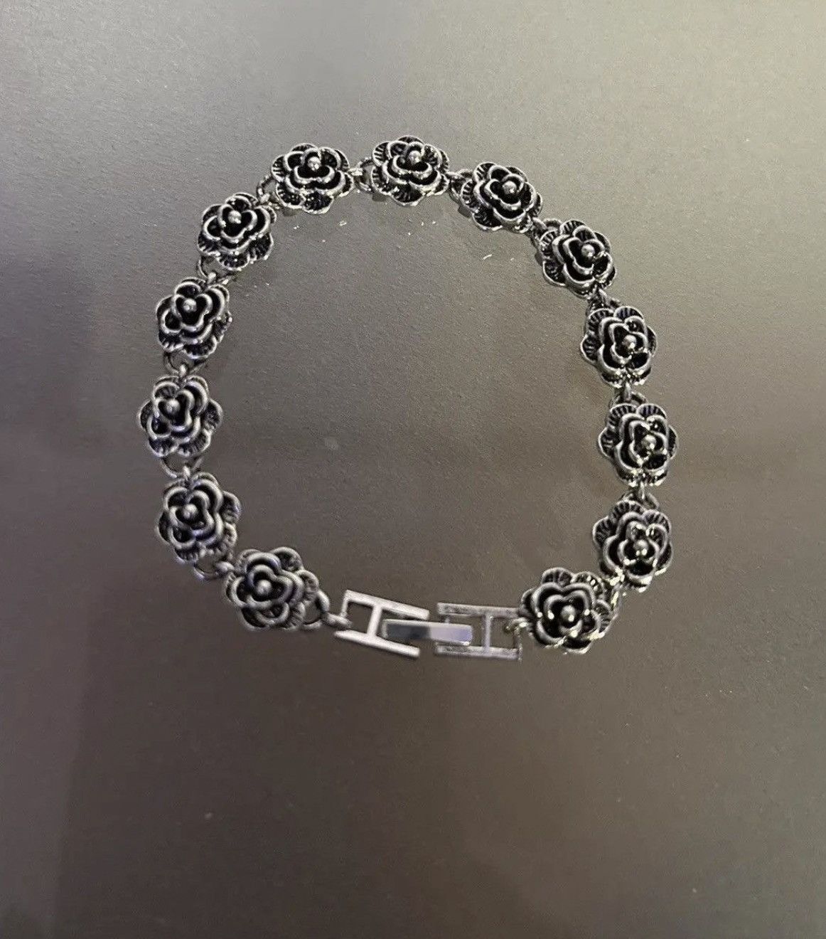 Japanese Brand Gothic Silver Tone Rose Link Bracelet Floral Chain 19 cm Size ONE SIZE - 1 Thumbnail