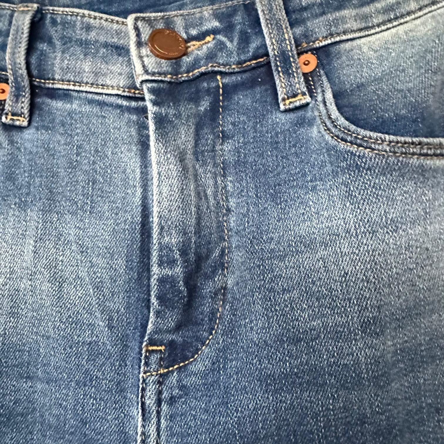BLANKNYC ⭐BLANKNYC Sz 26 Women Jean Light Blue Slim Straight Pant Spl Size 26" / US 2 / IT 38 - 4 Thumbnail