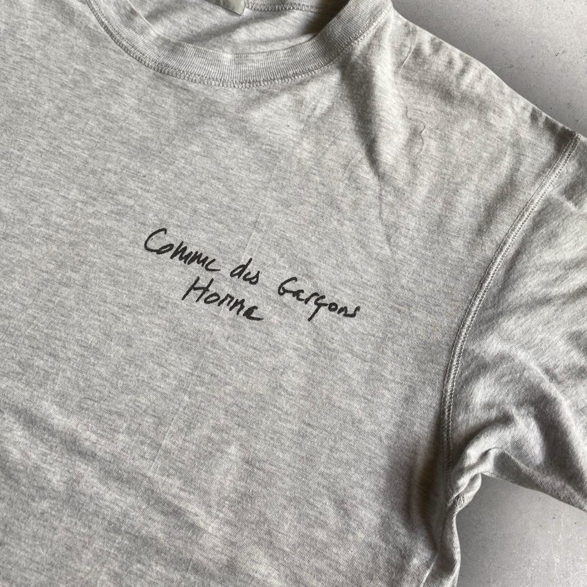 Comme des Garcons Homme Vintage 1992 Hand Script Logo T Shirt Size US M / EU 48-50 / 2 - 1 Thumbnail
