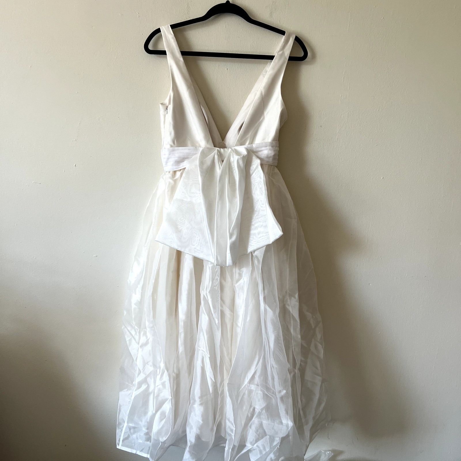 Sachin & Babi Sachin & Babi Carmina Gathered Organza Midi Dress In Ivory 4 Size S / US 4 / IT 40 - 5 Thumbnail