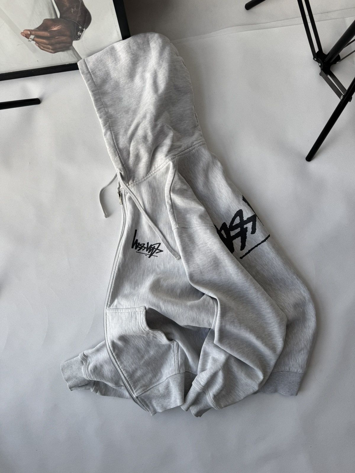 Stussy STUSSY Zip Up Reverse LOGO OVERSIZE Zip Up Gray HOODIE Size US XL / EU 56 / 4 - 1 Thumbnail