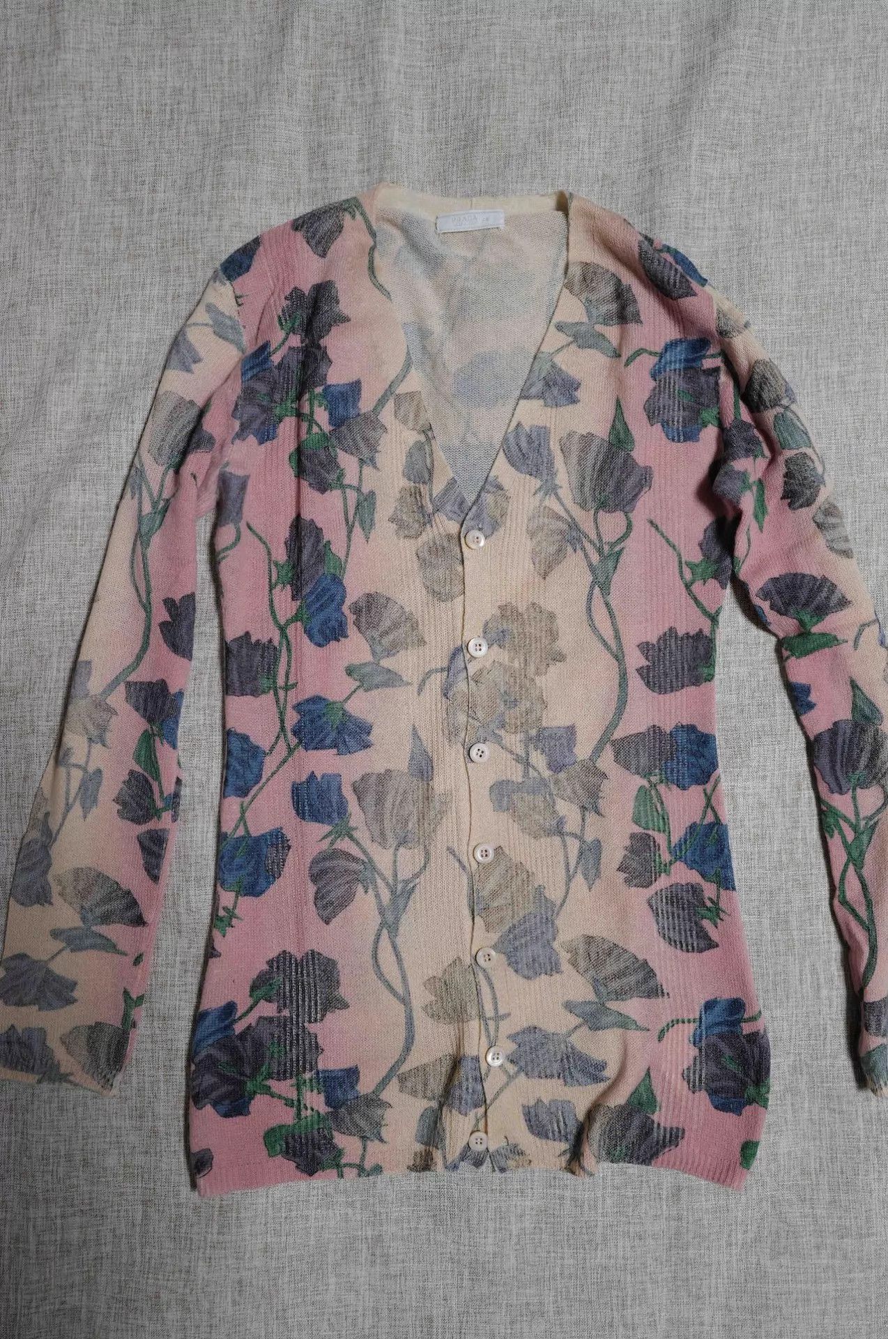 Prada Prada Vintage Floral Print Ombre Cashmere Cardigan Size XL / US 12-14 / IT 48-50 - 1 Thumbnail