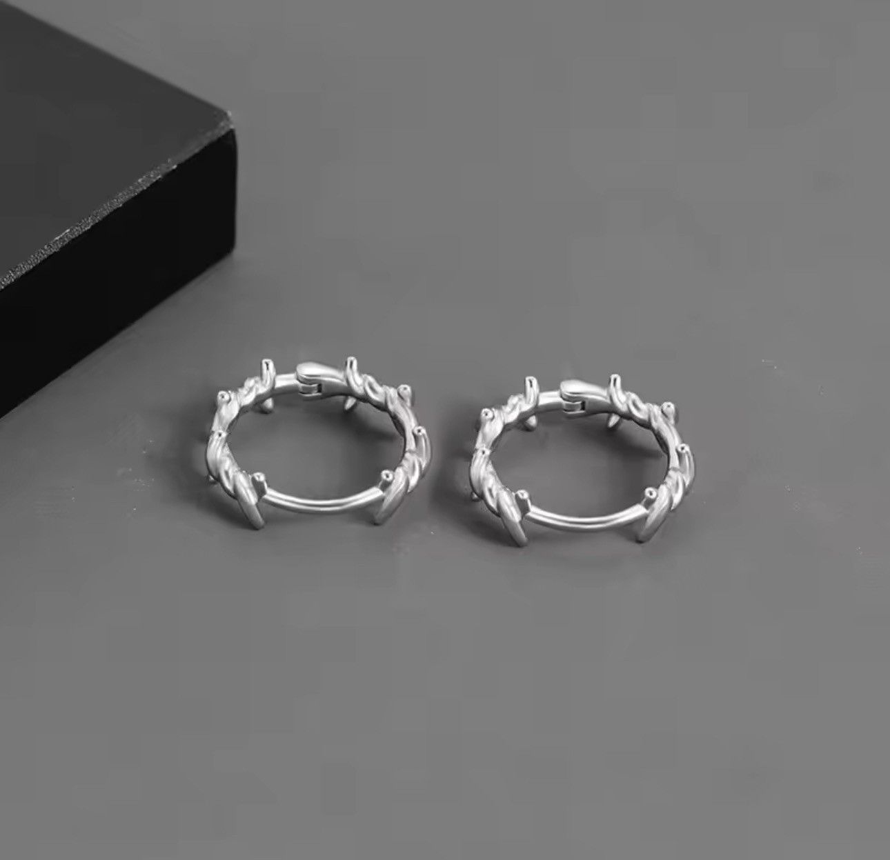 Jewelry Gothic Punk Thorns Hoops Earring 1 pair Size ONE SIZE - 3 Thumbnail
