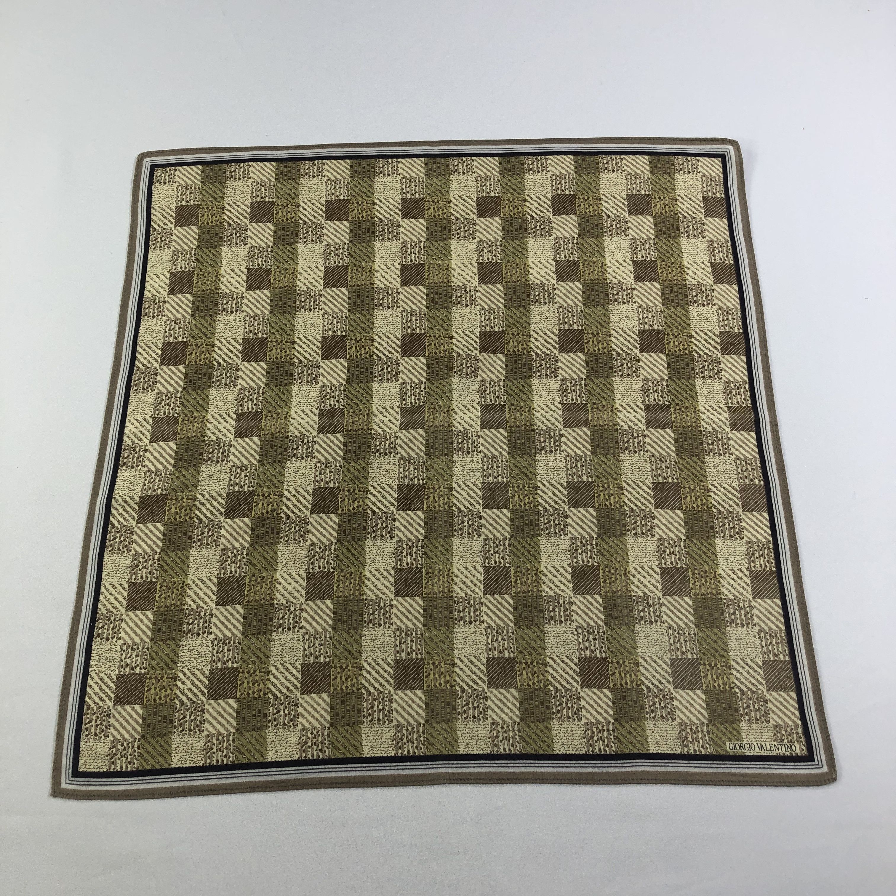 Vintage Giorgio Valentino Handkerchief Neckerchief Bandana H2159 Size ONE SIZE - 2 Thumbnail