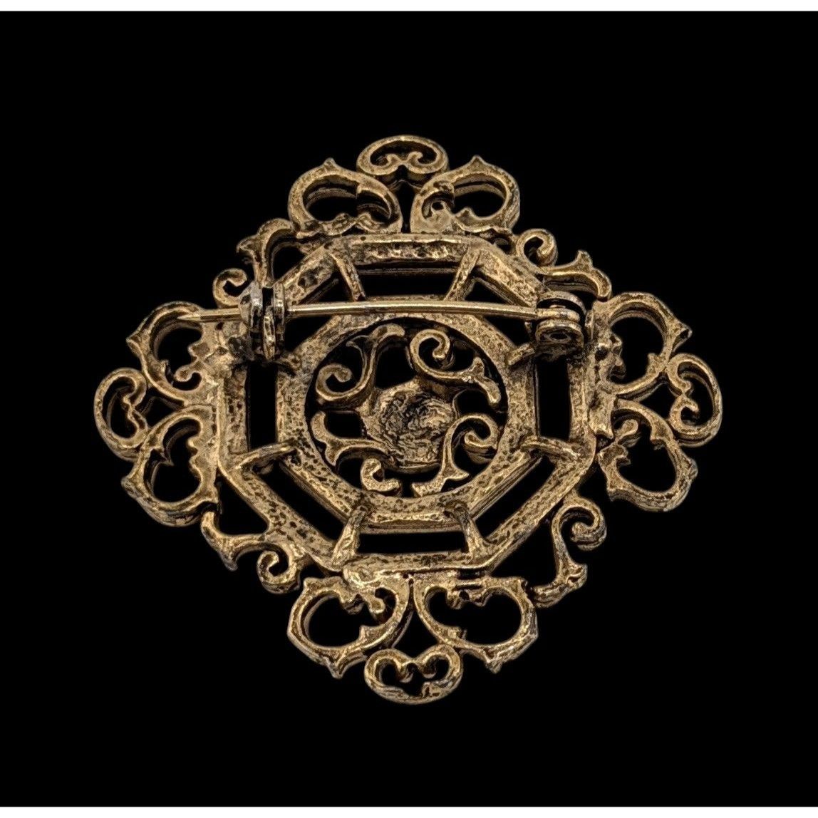 Other Vintage Gothic Victorian Style Filigree Brooch Gold Tone Wit Size ONE SIZE - 3 Thumbnail