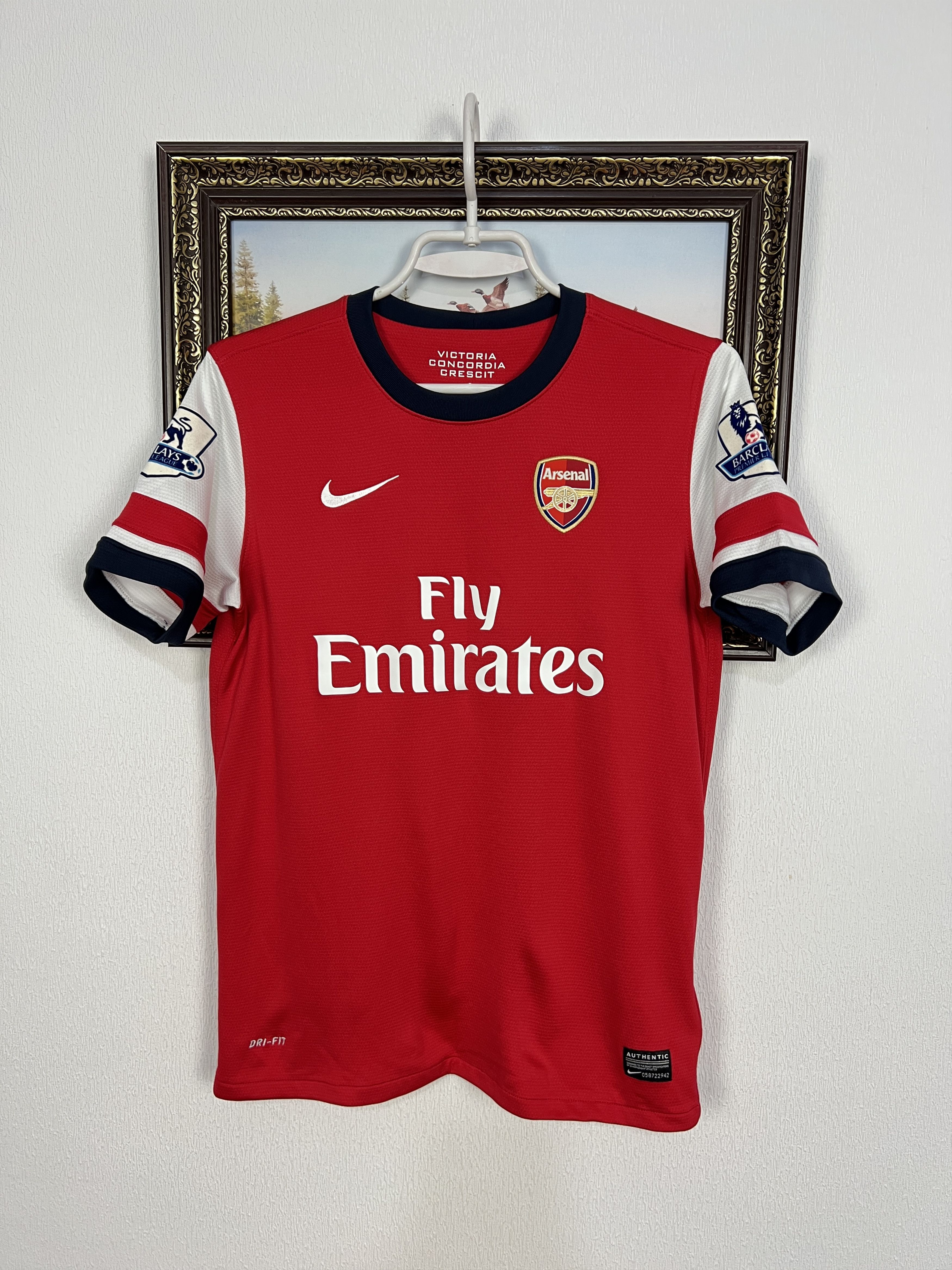 Nike Arsenal Home football shirt 2012 #5 Vermaelen Nike Boys 12 Size US XS / EU 42 / 0 - 1 Thumbnail