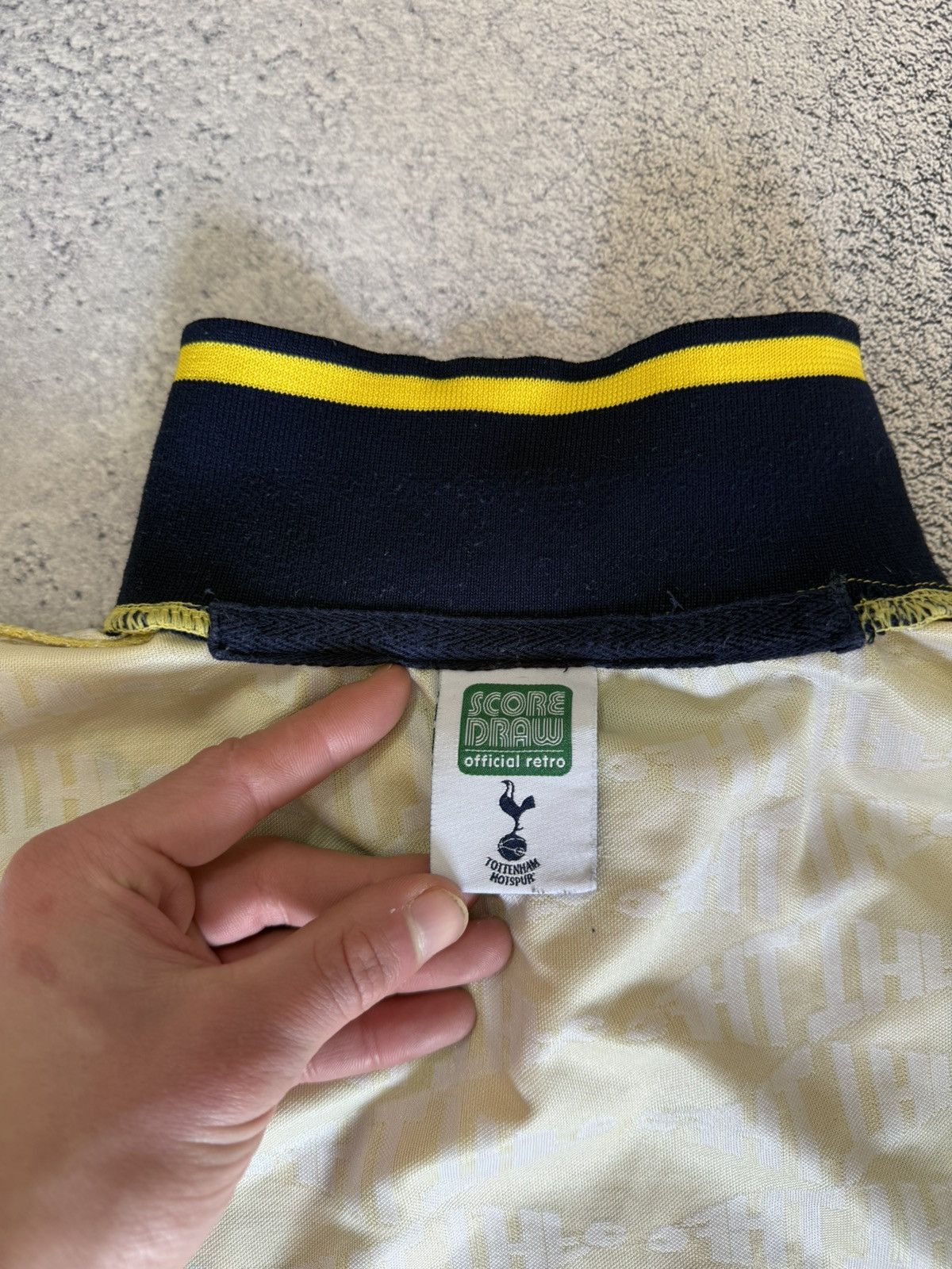 Other Vintage Tottenham Hotspur 1992 Away Shirt Score Draw Jersey Size US M / EU 48-50 / 2 - 12 Thumbnail