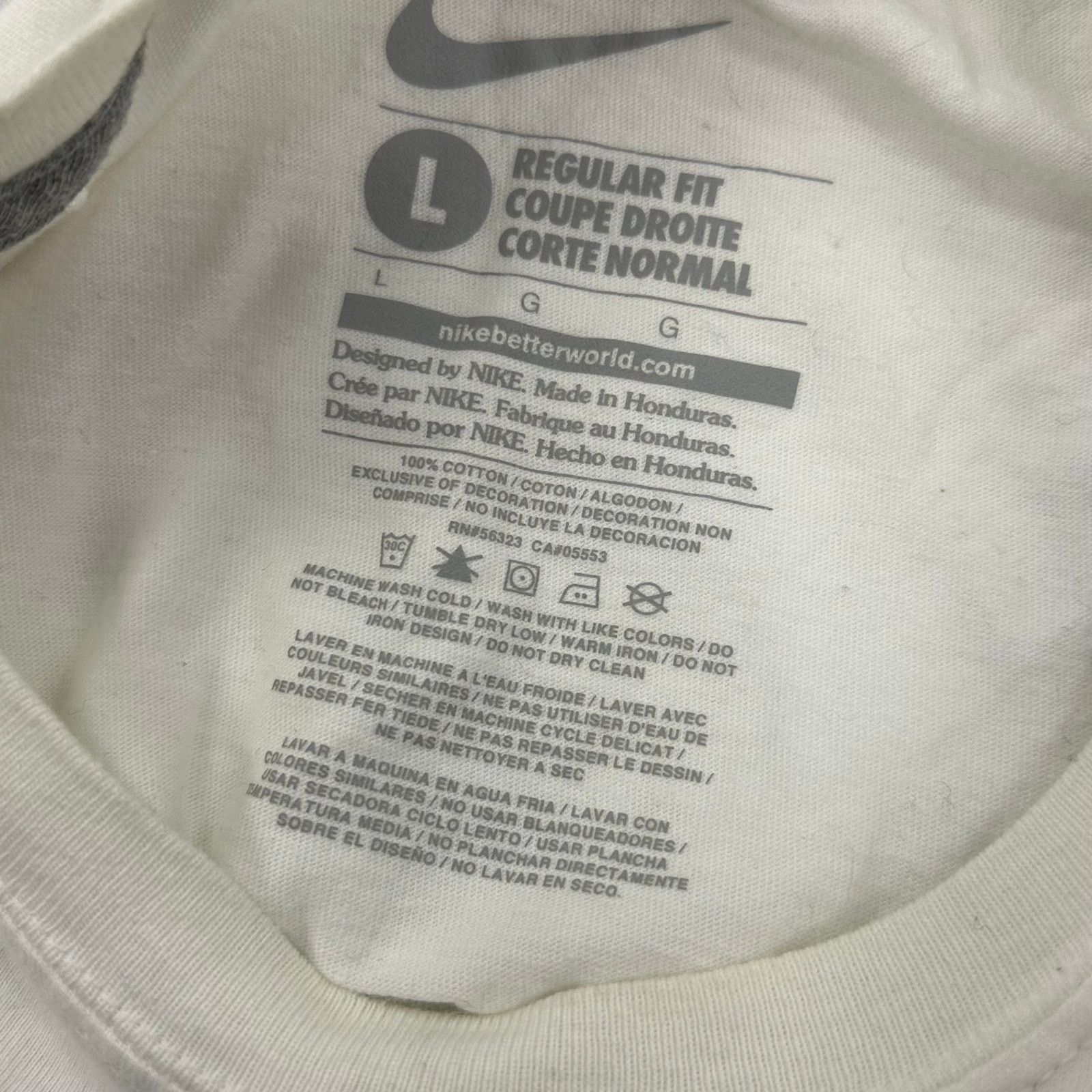 Nike Nike Regular Fit Give The Gift White Tee T Shirt Size Large Size US L / EU 52-54 / 3 - 3 Thumbnail